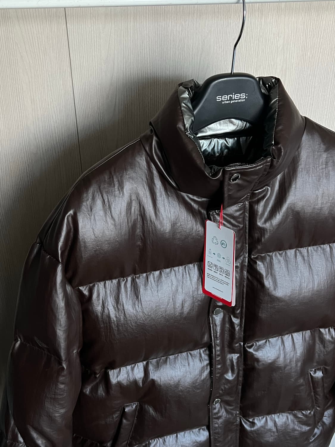 스포츠 일러스트레이티드 브라운 패딩 L 새상품 상품이미지5