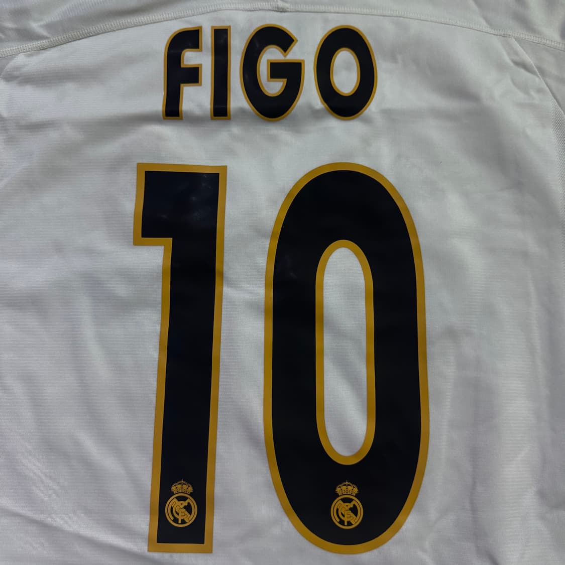 03-04 아디다스 레알 마드리드 NO.10 루이스 피구 홈 유니폼  상품이미지2