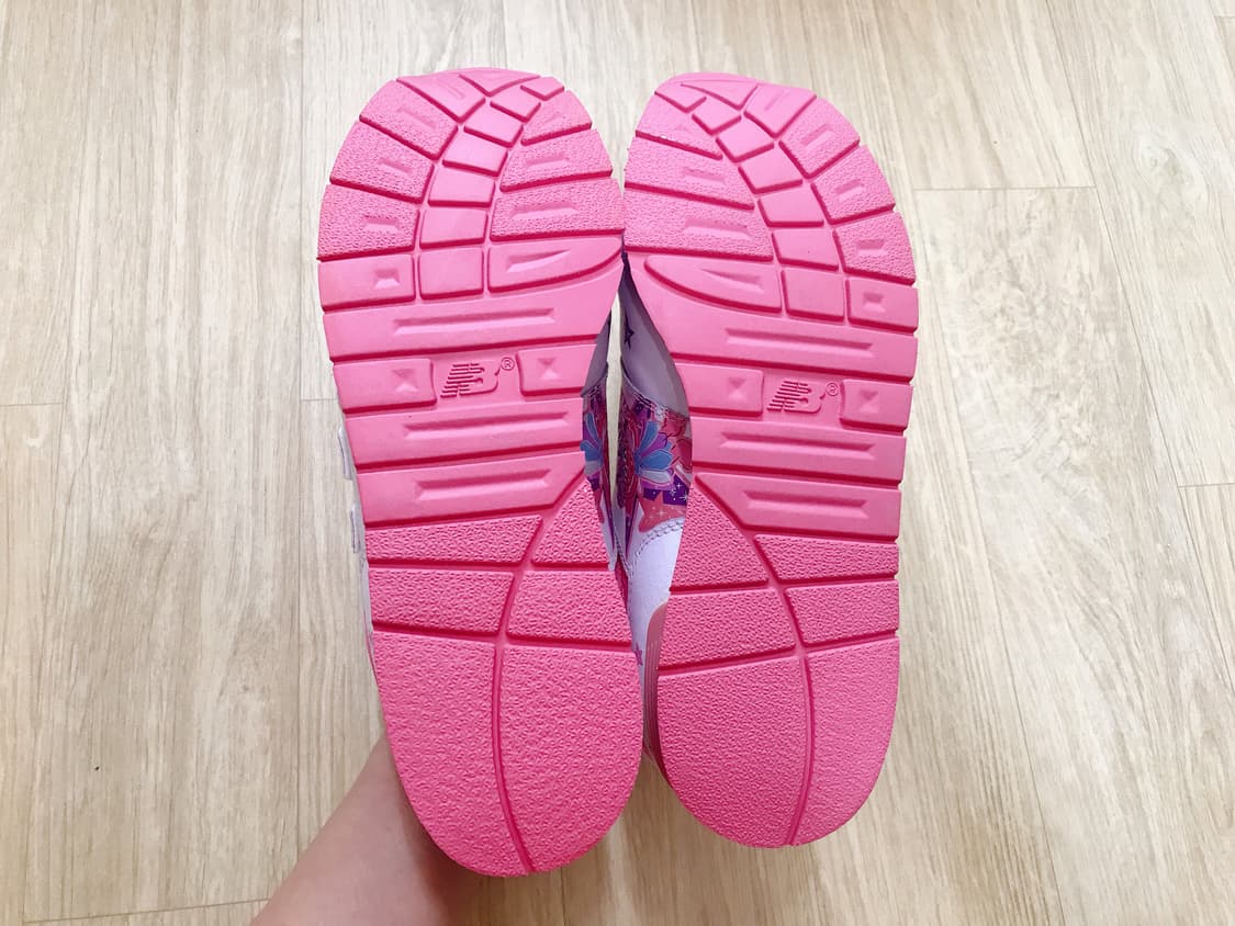 [새상품] 뉴발란스 574 한정판 세서미 스트리트 엘모시리즈 애비 상품이미지8