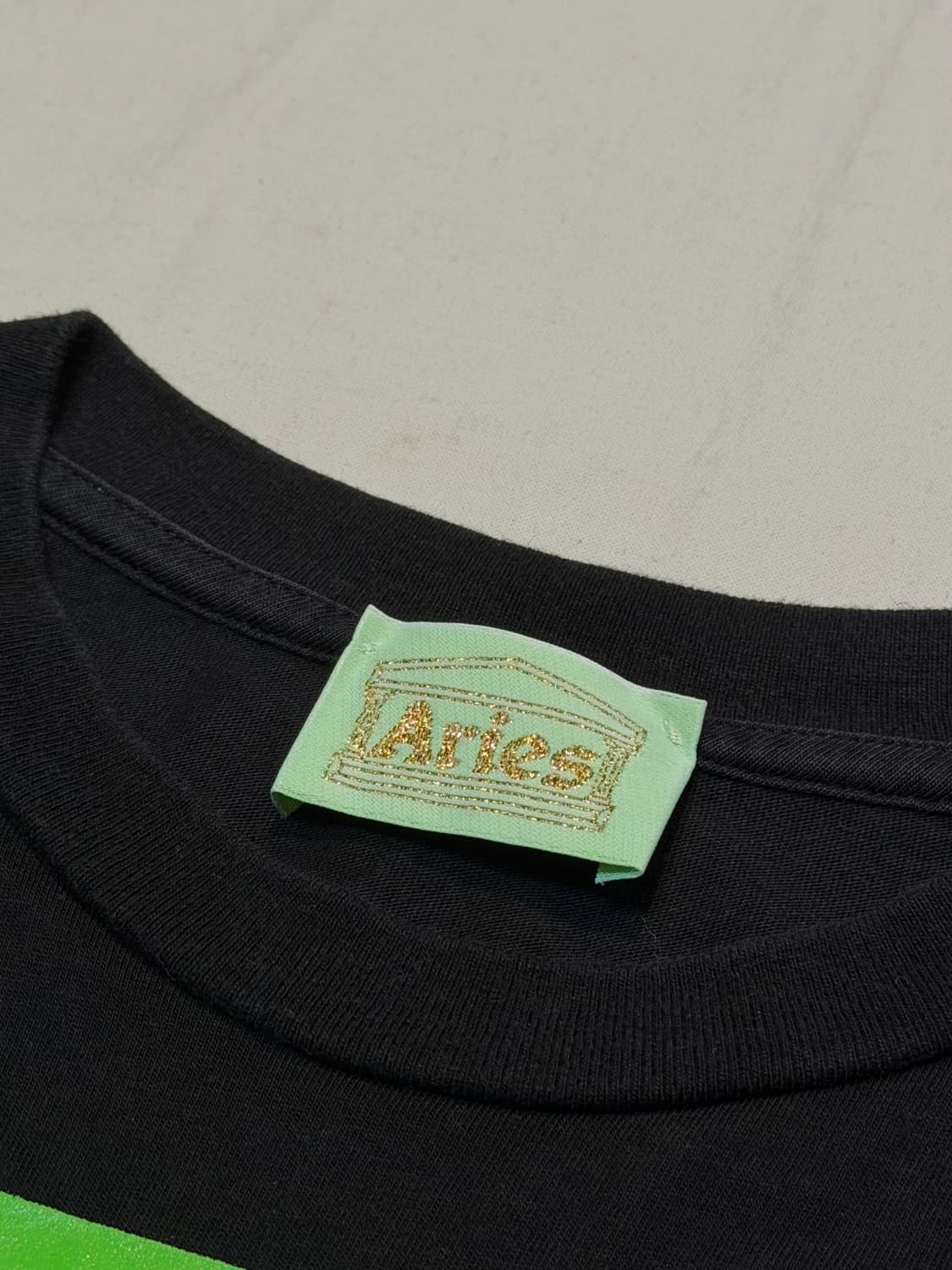 Aries 에리즈 비트맨 배트맨 패러디 반팔 티셔츠 블랙 상품이미지4