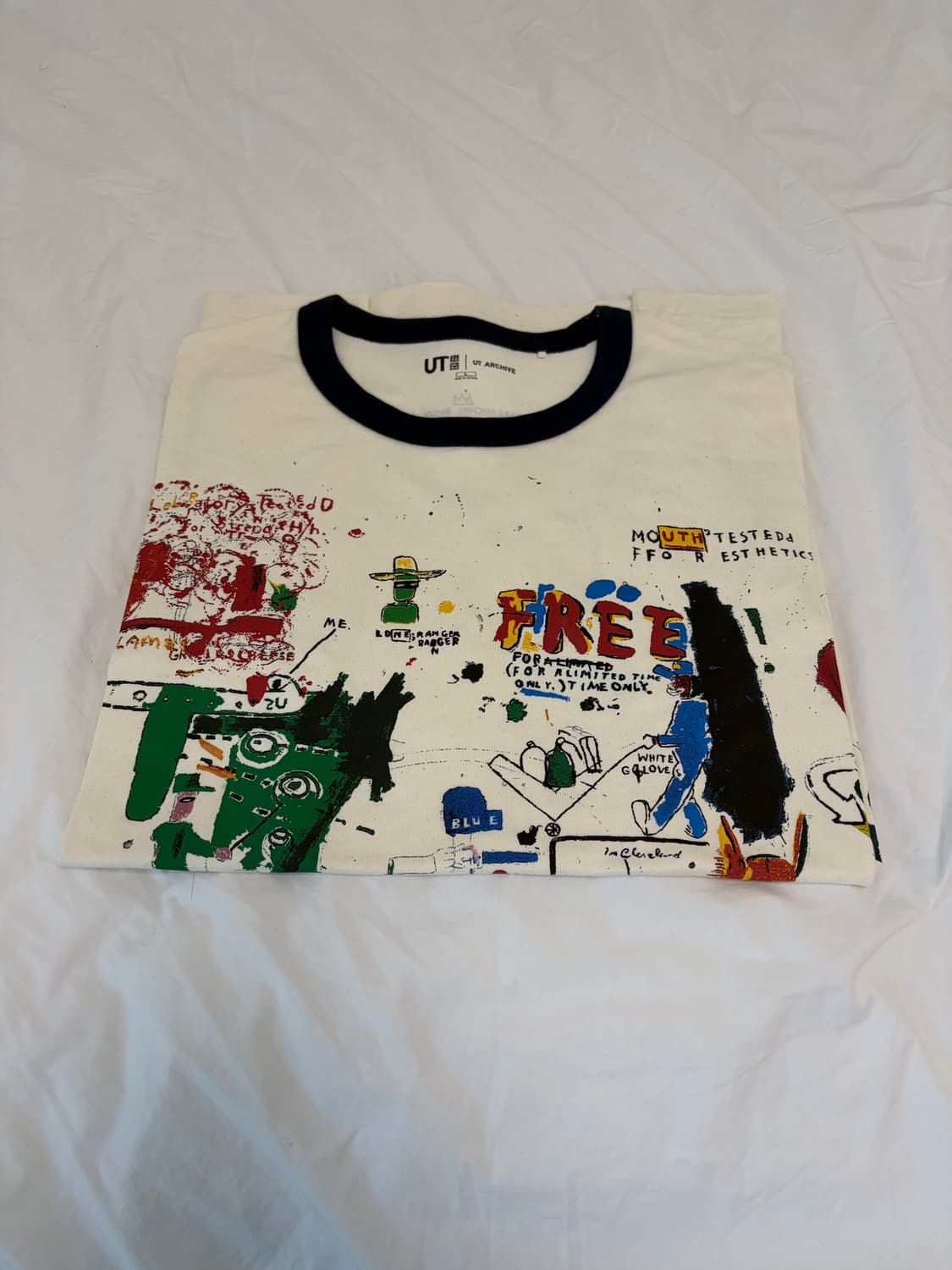 유니클로 바스키야 반팔 티 L 상품이미지1