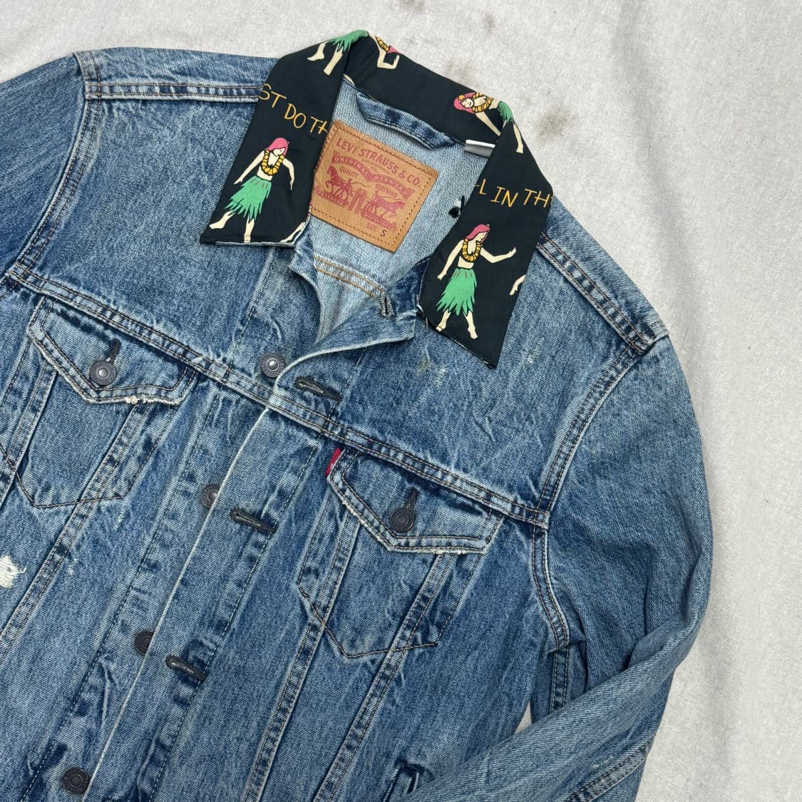 리바이스 하와이 배색카라 데미지 데님자켓 S 상품이미지2
