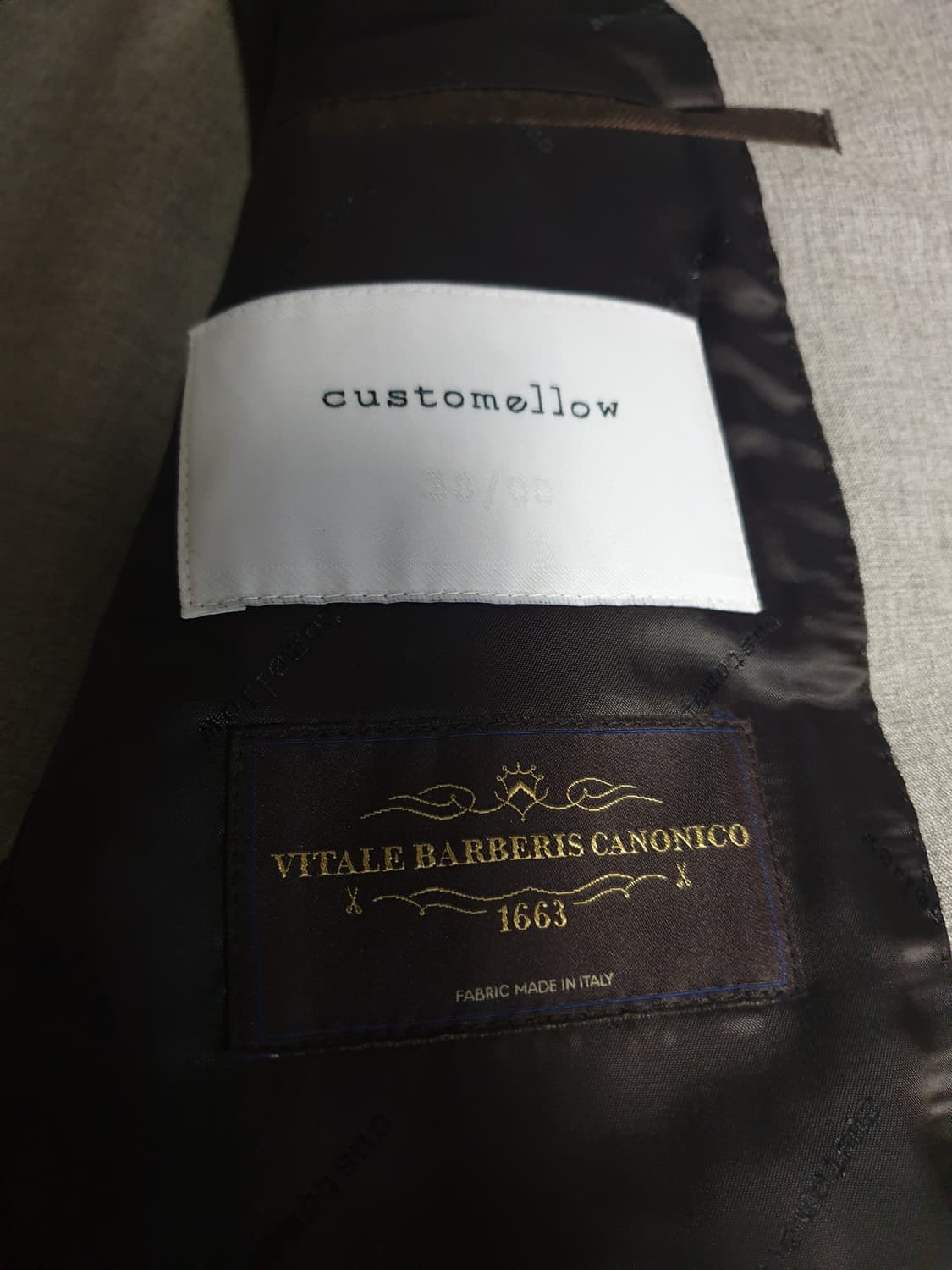 커스텀멜로우 카노니코 실크블렌드 클래식 수트셋업 (상:100 하:32) 상품이미지8