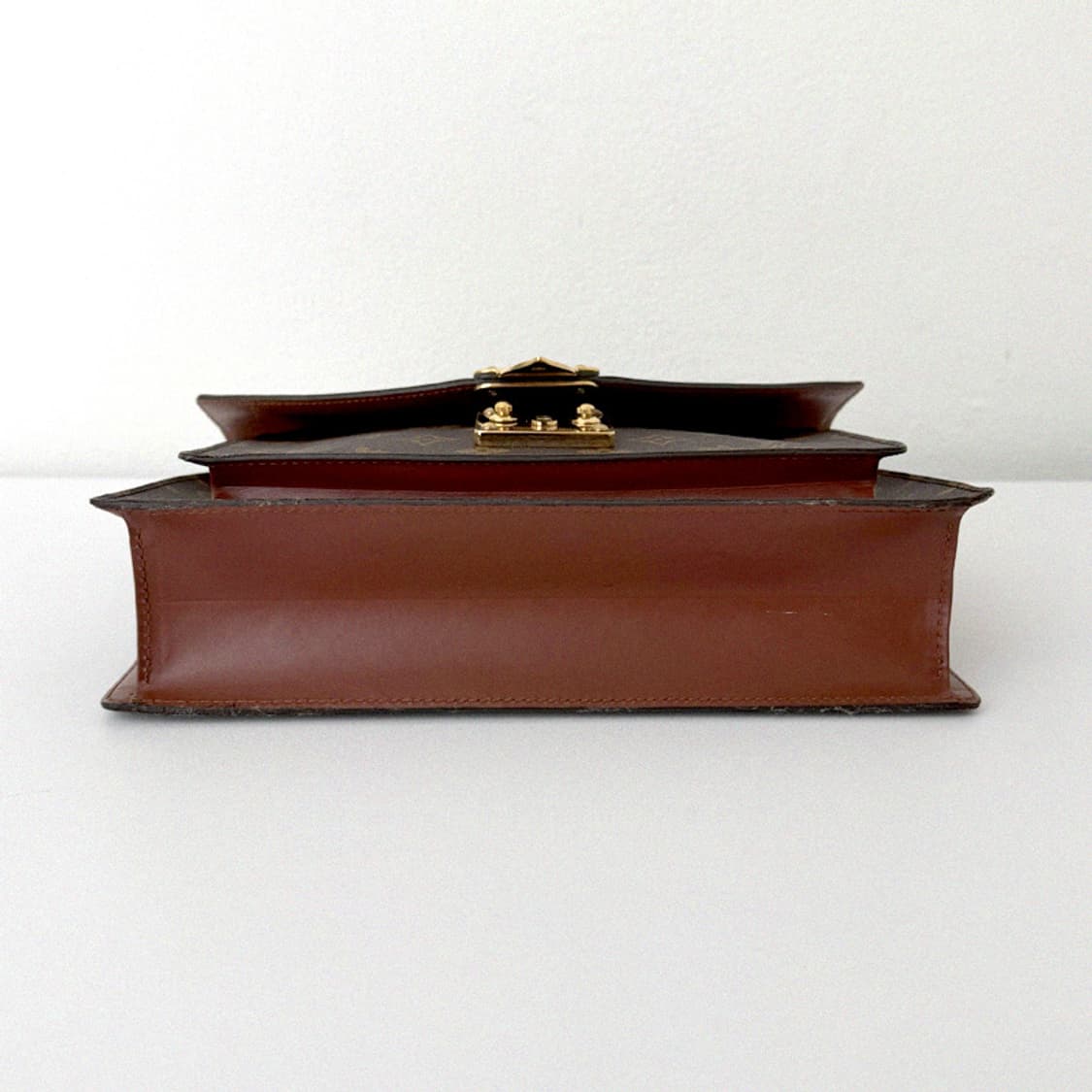 루이비통 모노그램 몽소 플랩 금장 탑핸들 2WAY 토트 크로스백 상품이미지4