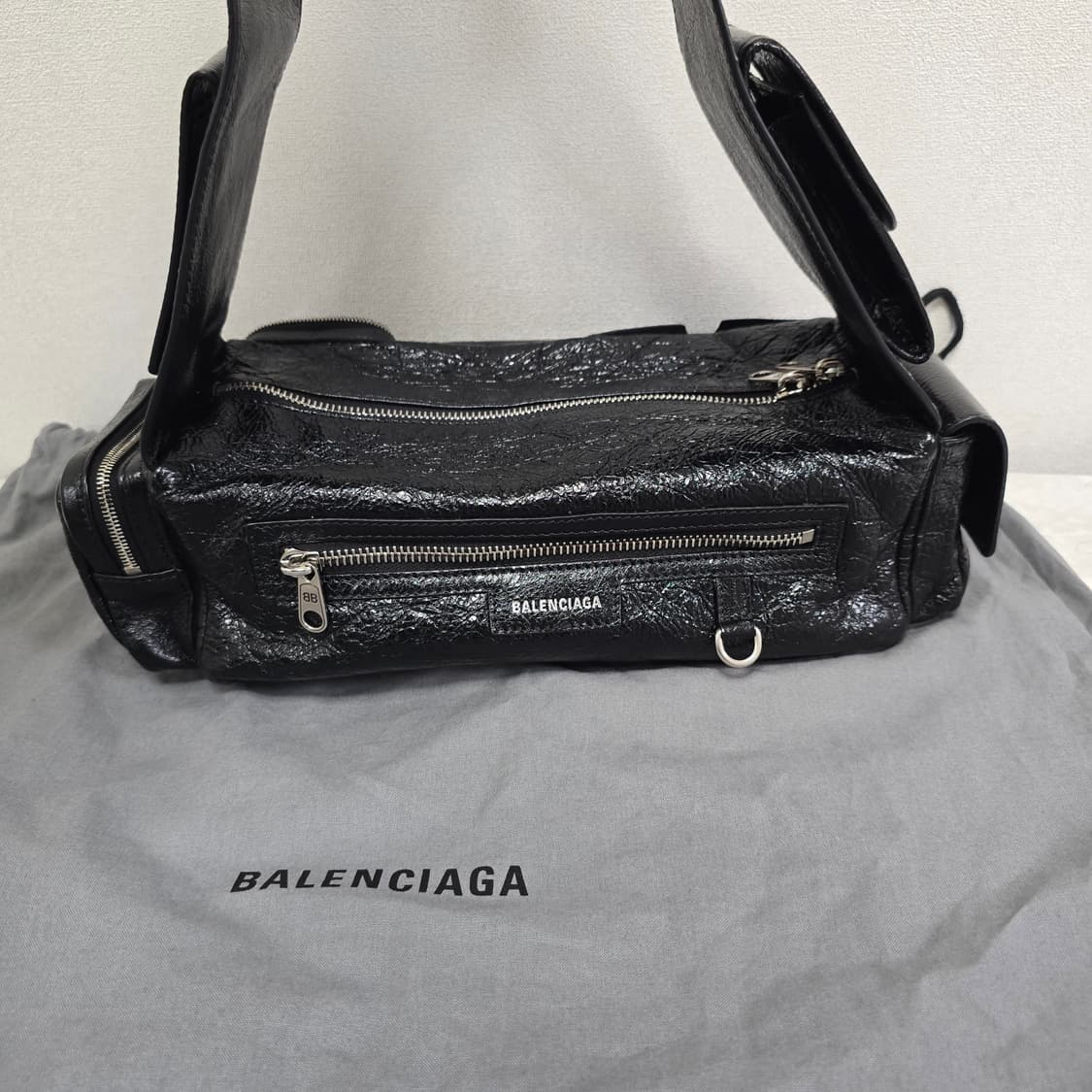 발렌시아가 수퍼비지 슬링백 xs 판매 상품이미지2