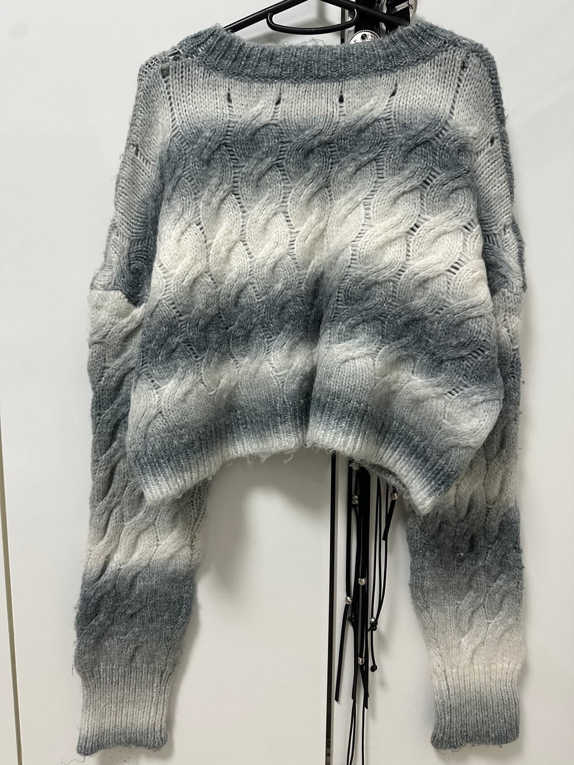 그라데이션 밀키 크롭니트 상품이미지3