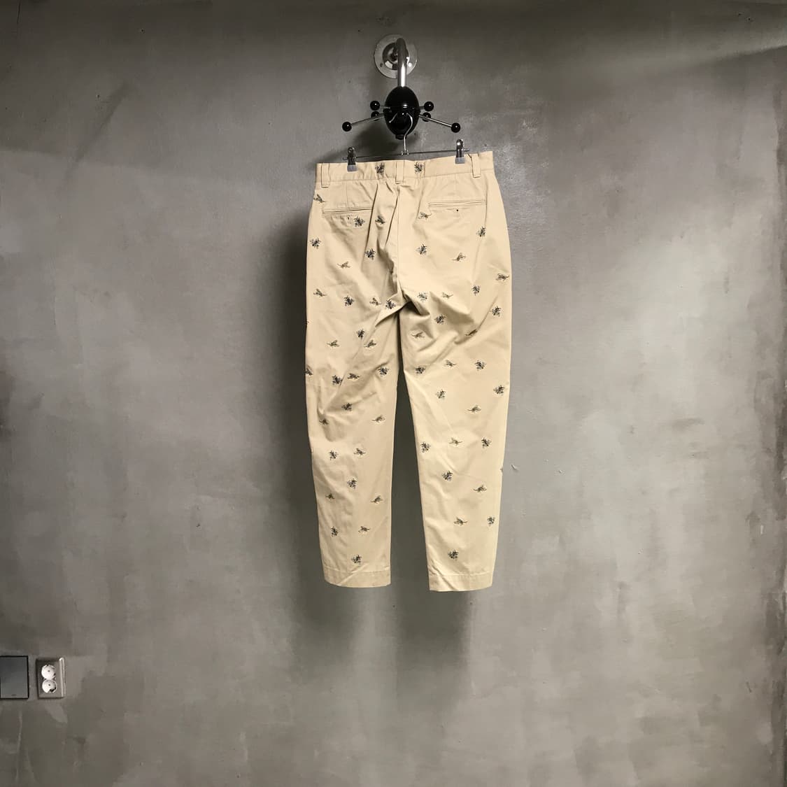 폴로 랄프로렌 멀티 자수 치노 팬츠 베이지 32/30 상품이미지4