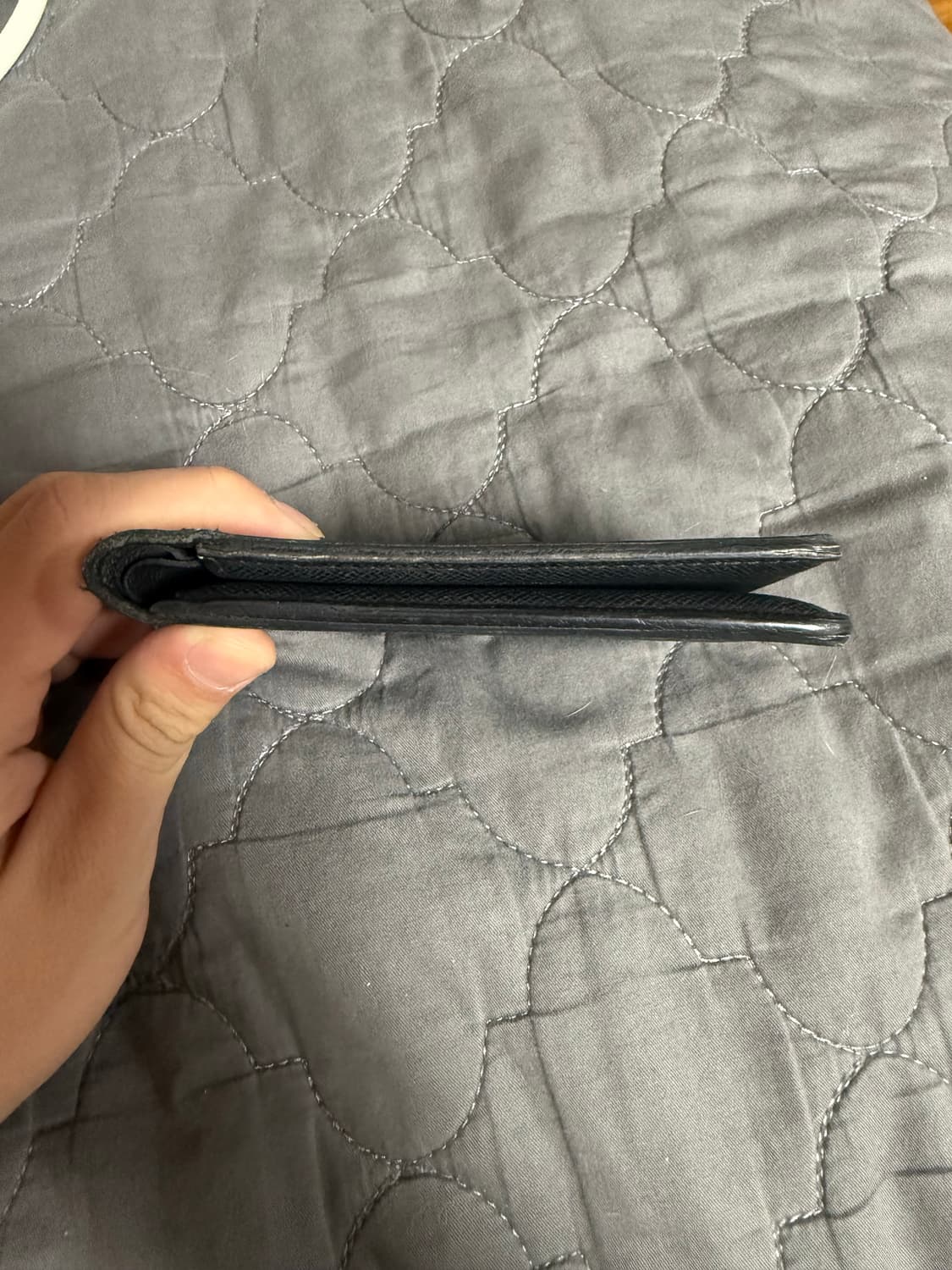 루이비통 모노그램 이클립스 반지갑 팝니다 상품이미지5