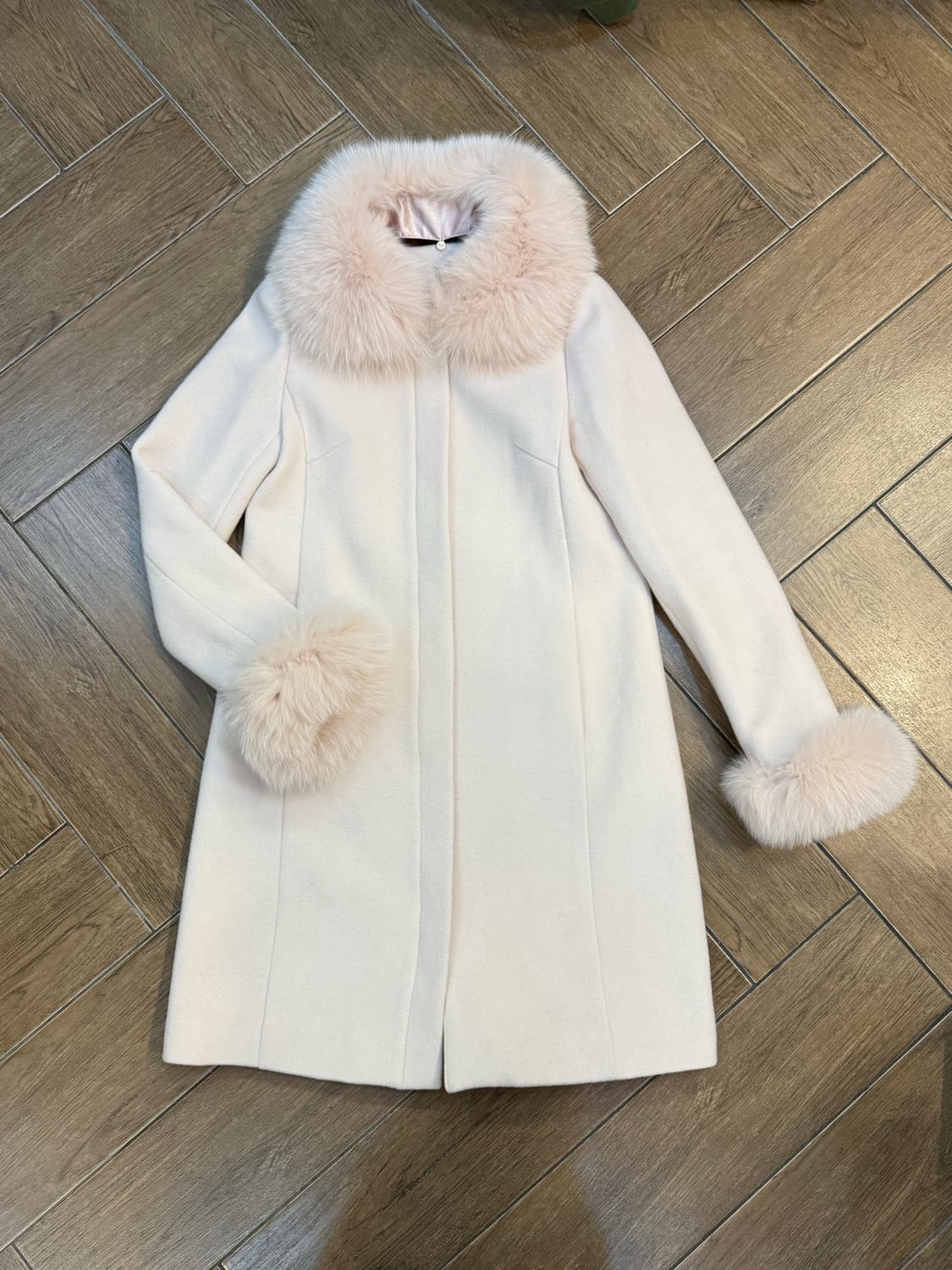 딸기우유 퍼 코트 🍥🩷 상품이미지4