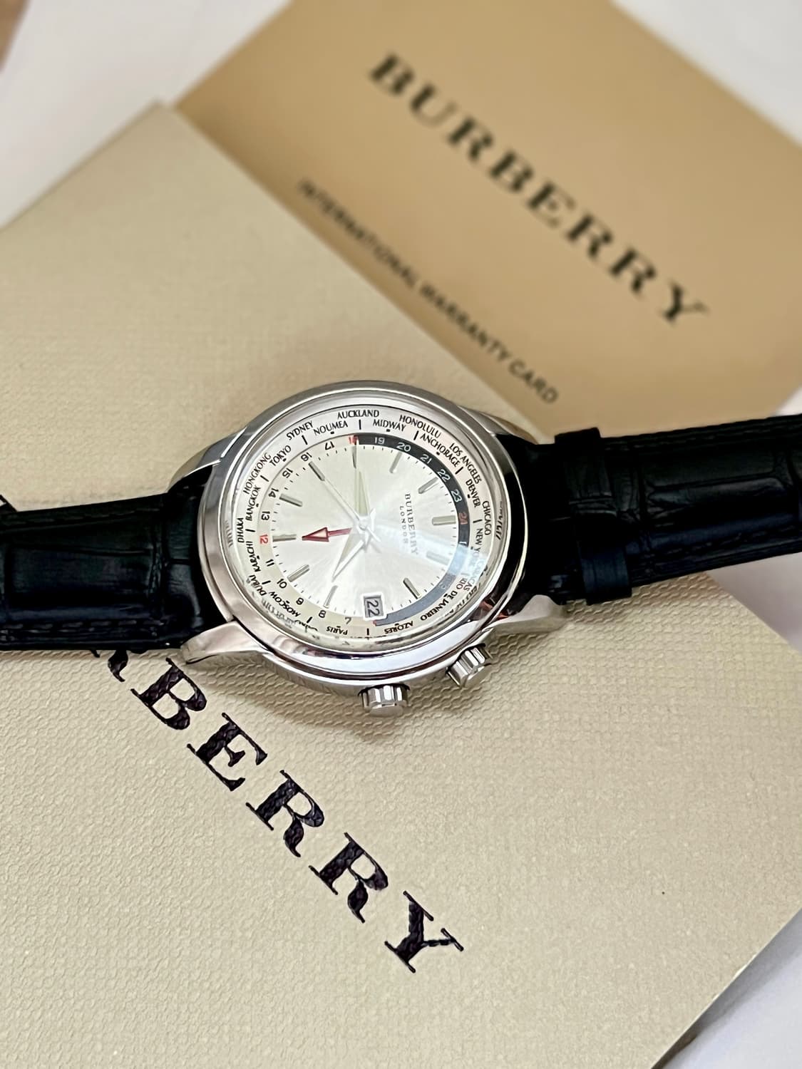 버버리 월드타임 남성 시계 상품이미지6
