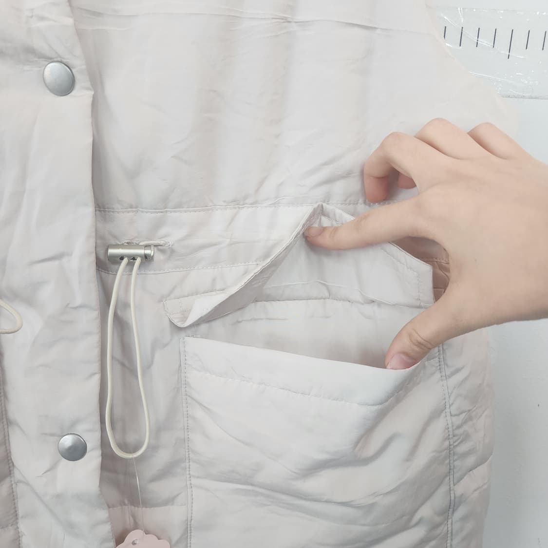 하이넥 스트링 패딩 조끼 아이보리 상품이미지3