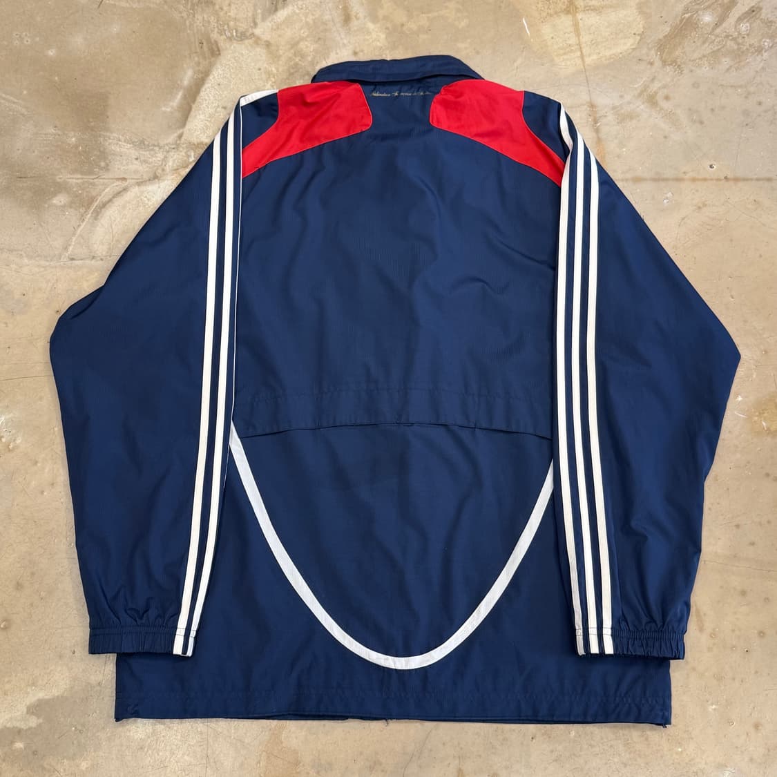 110 아디다스 프랑스 레드파이핑 네이비 내장후드 바람막이 상품이미지3