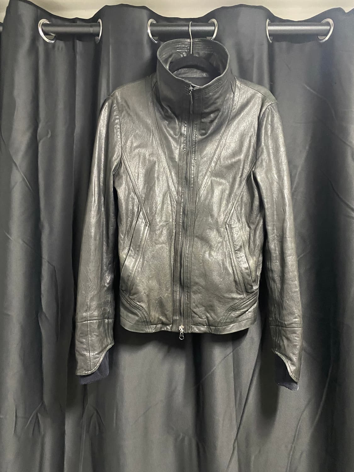 코데즈컴바인 하이넥 램스킨 레더 자켓 상품이미지1