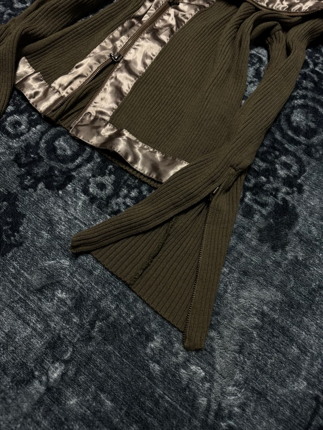 Prigs asymmetry khaki ribbed zip up 상품이미지5