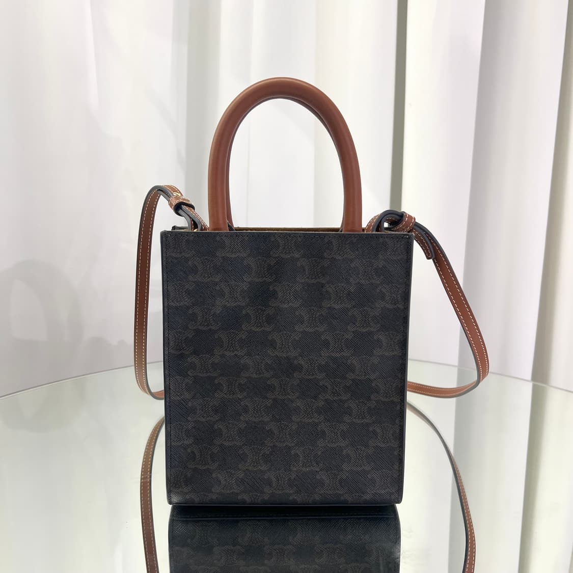 셀린느 카바스백 미니 상품이미지2