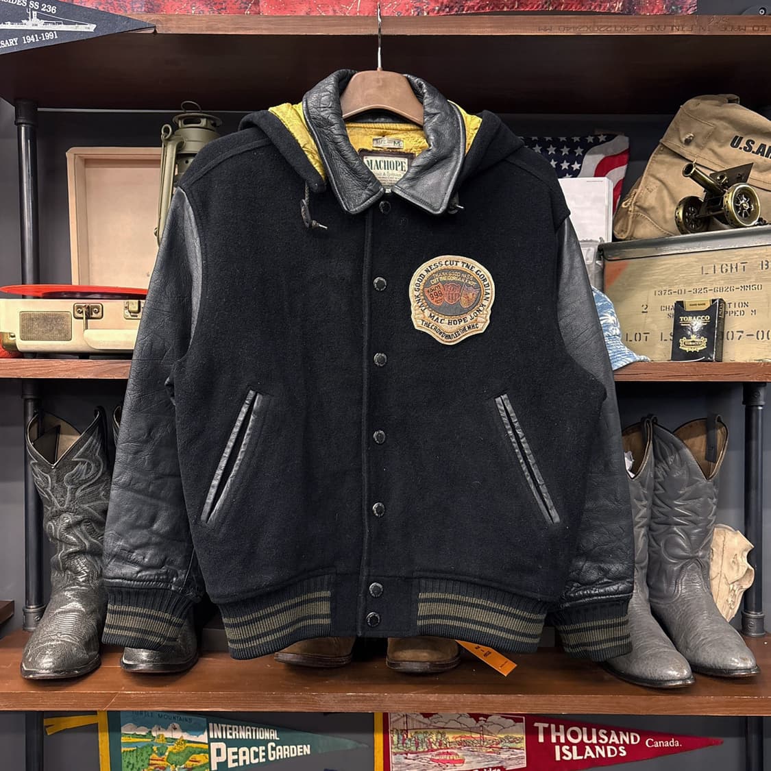 90s 맥호프 엠브로이드 패치워크 울 레더 바시티자켓 탈부착후드 N616 상품이미지1