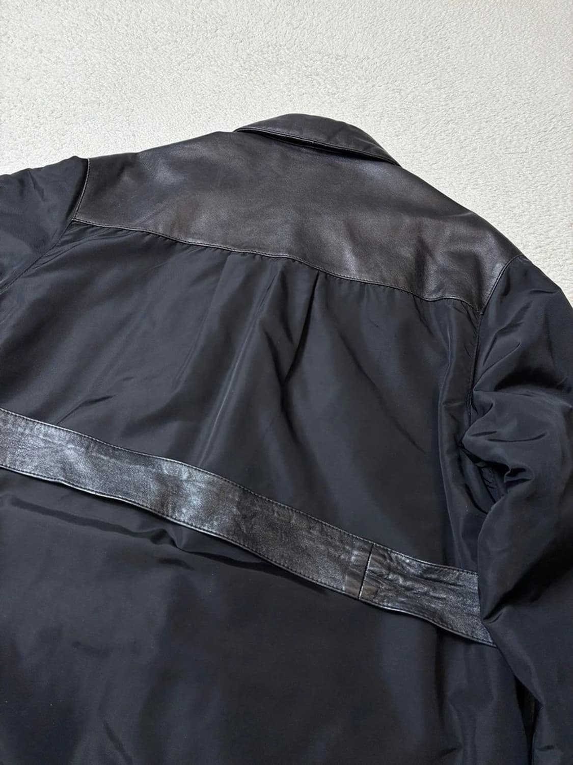 페라가모 90's 간치니 버튼 가죽 배색 코트 PN7816 상품이미지4