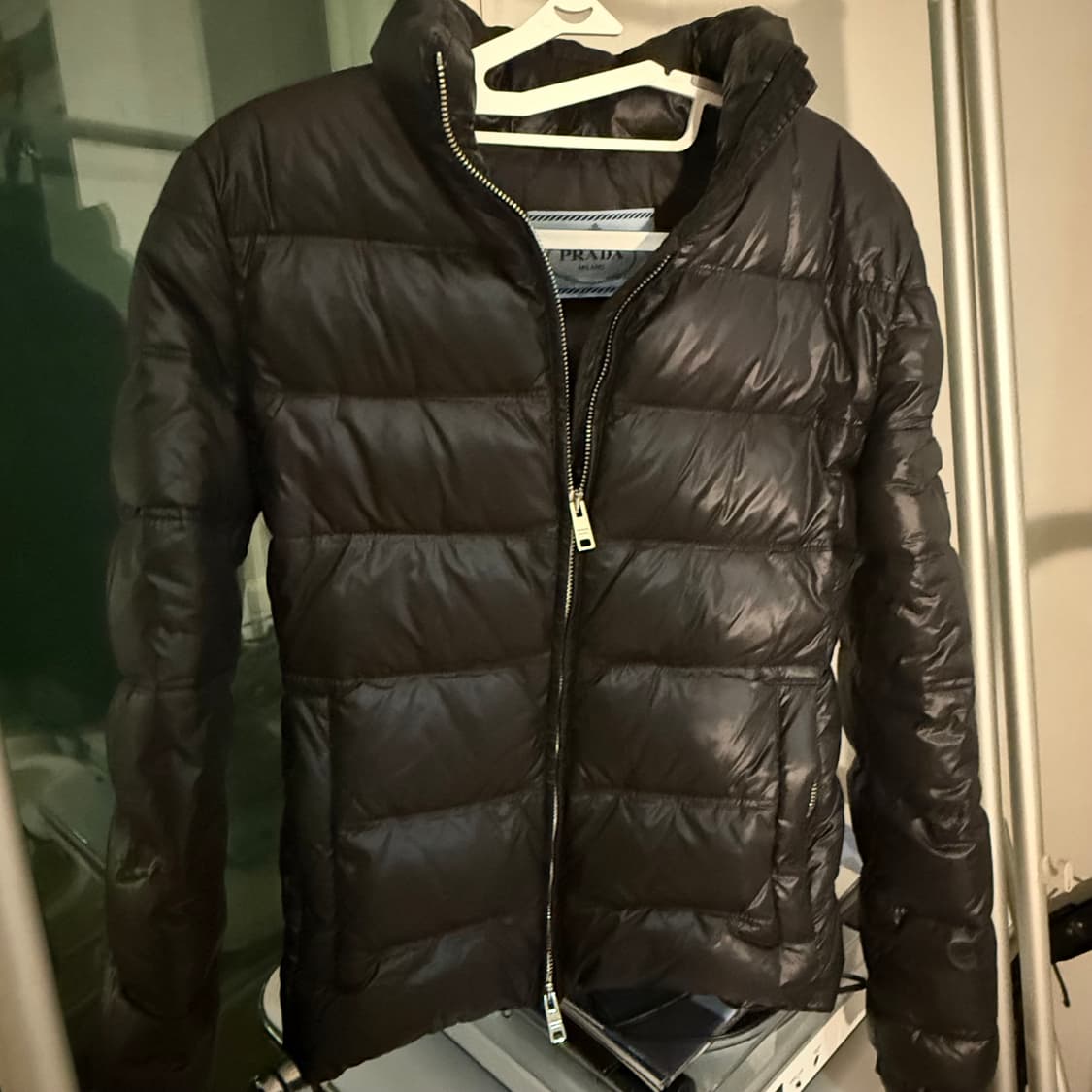 프라다 여성 경량 패딩 상품이미지1