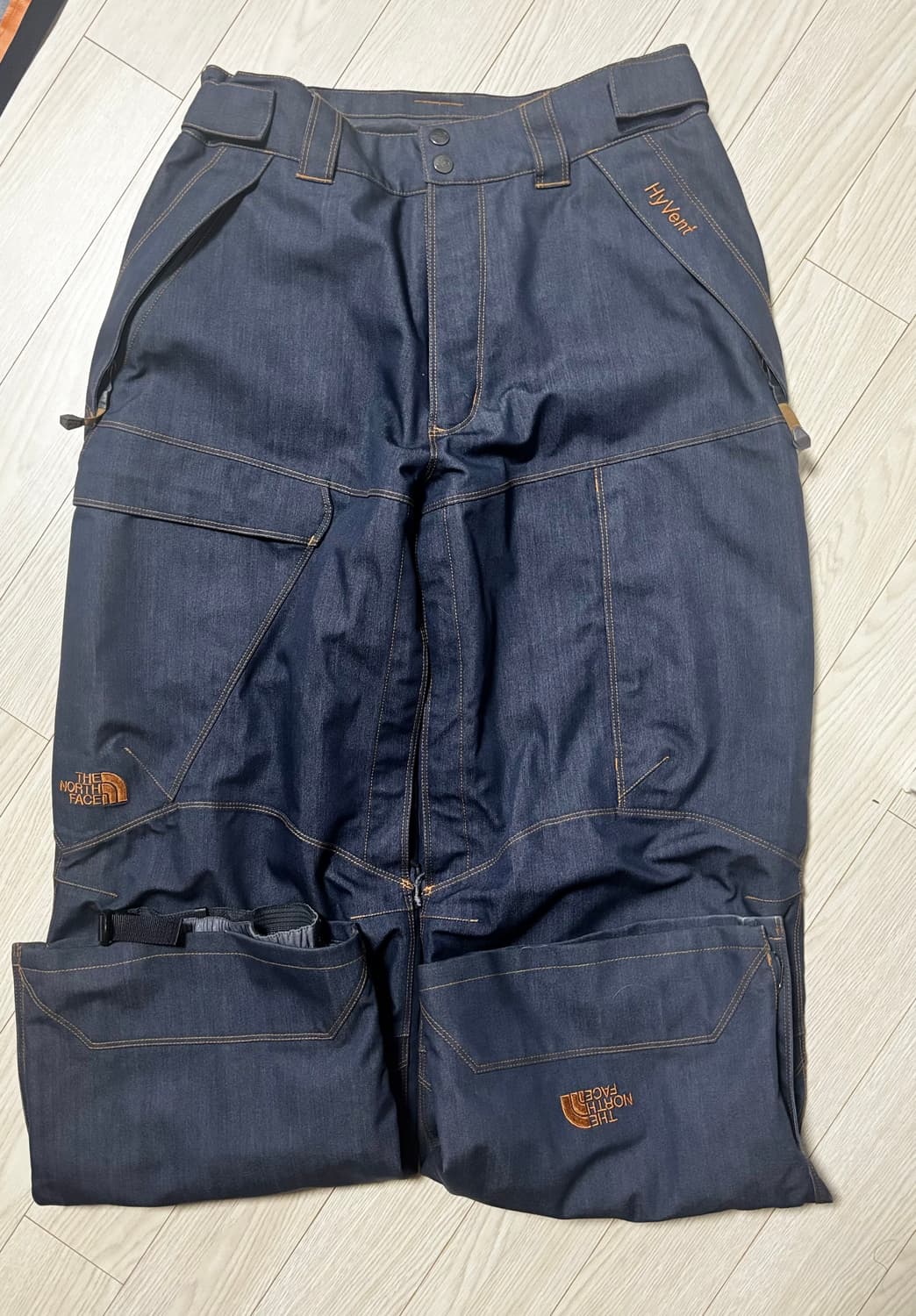 노스페이스 스노우보드복 스키복 청재질의 밴드형 바지 상품이미지2