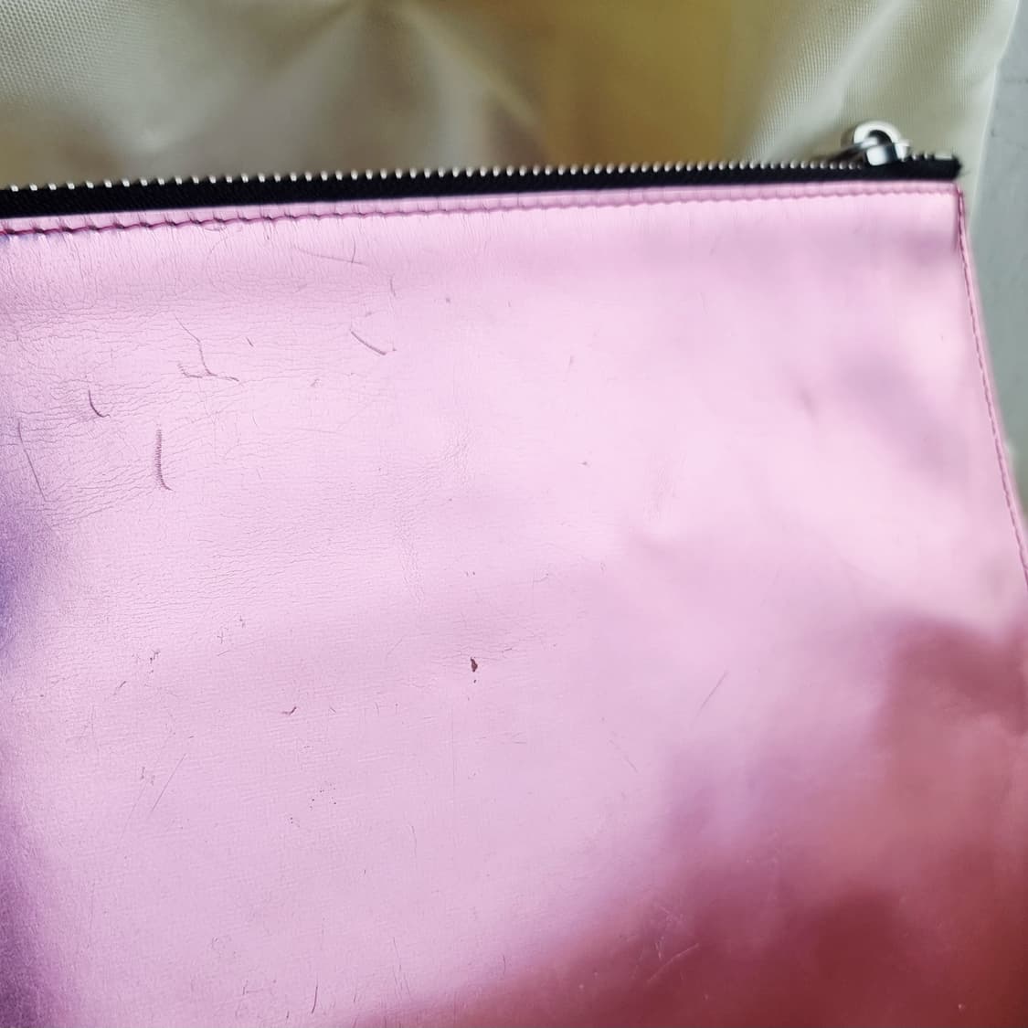 겐조 KENZO 메탈릭핑크 클러치백  상품이미지5