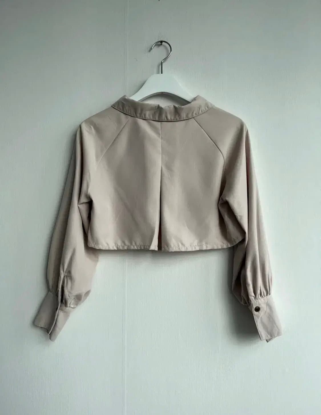 GRL 베이지 크롭 셔츠 상품이미지4