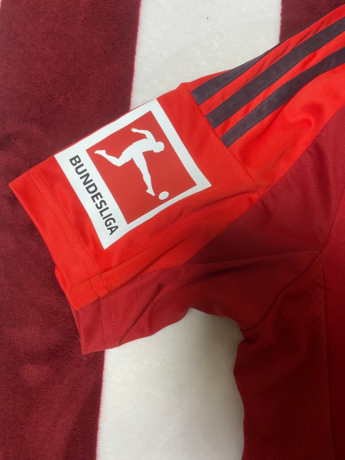 아디다스 뮌헨 24-25 홈 김민재 유니폼 상품이미지3