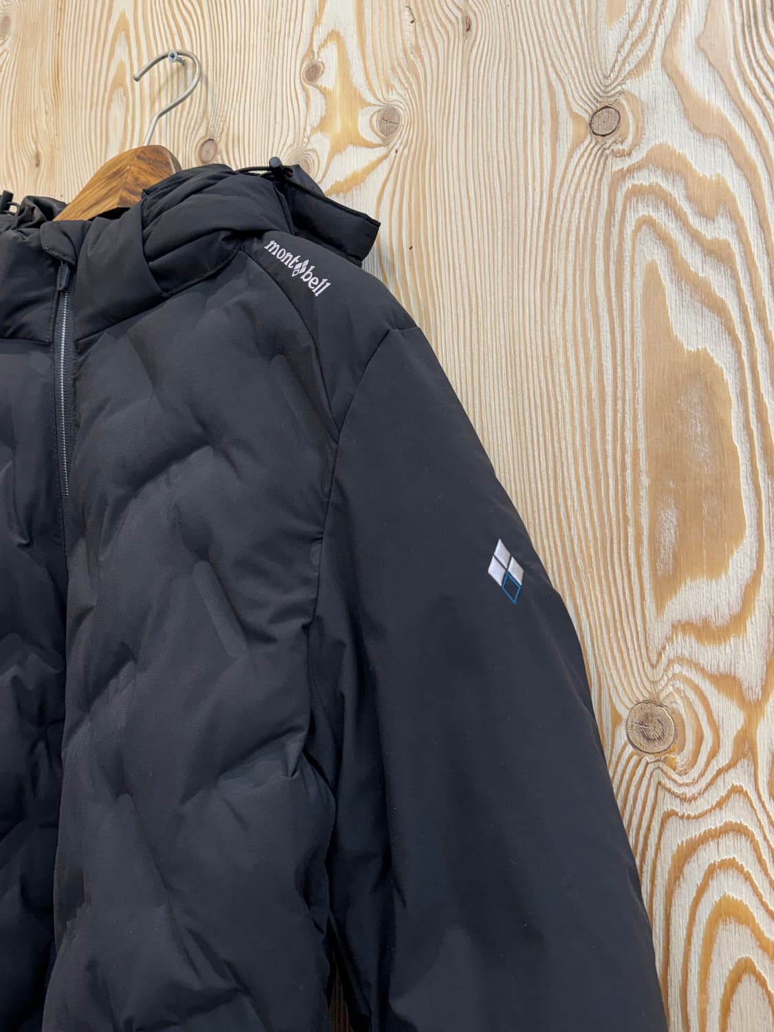 몽벨 새상품 중경량 패딩 상품이미지7