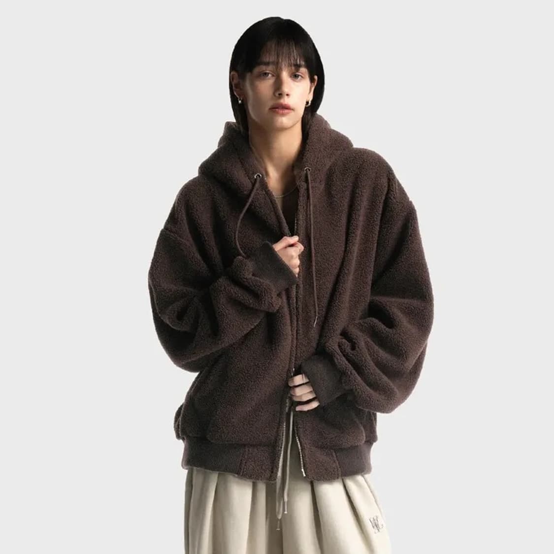(오늘만 판매) (택O) 우알롱 시그니처 플리스 후드집업 (브라운) (L 상품이미지1