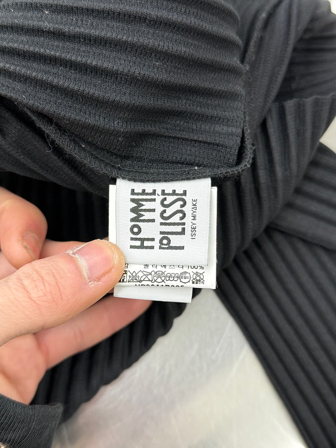 이세이 미야케 옴므 플리세 블랙 하이넥 슬리브리스 셔츠 상품이미지7