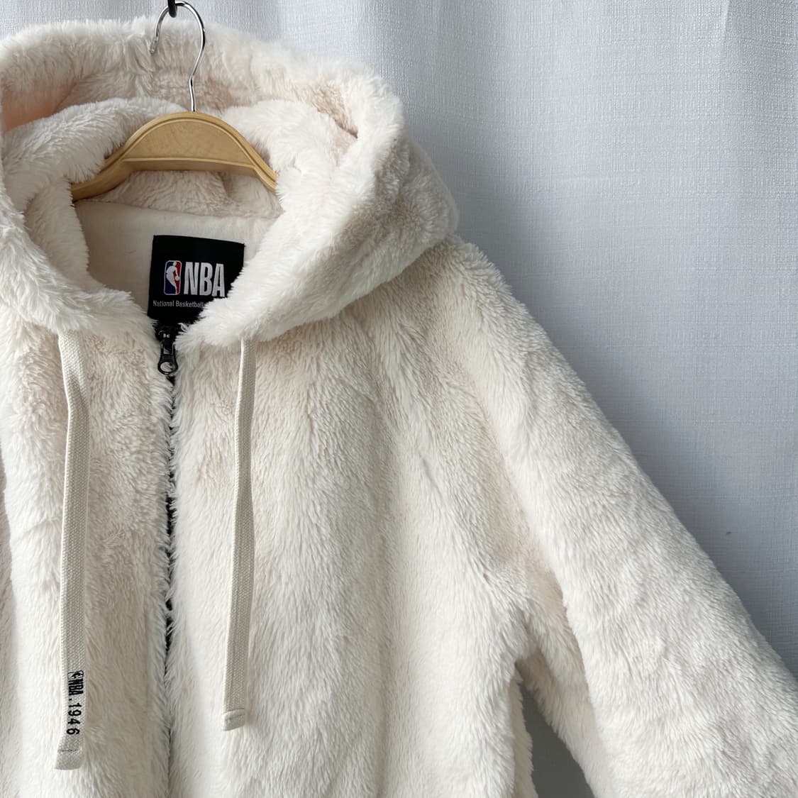 NBA LA레이커스 보아 플리스 롱 후드 집업 아이보리 XS 상품이미지4