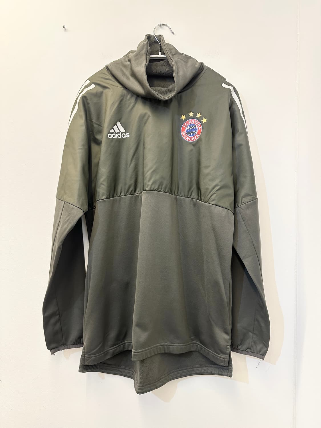 105) 아디다스 독일 뮌헨 바이에른 기모 트랙탑 차콜 그레이 상품이미지1