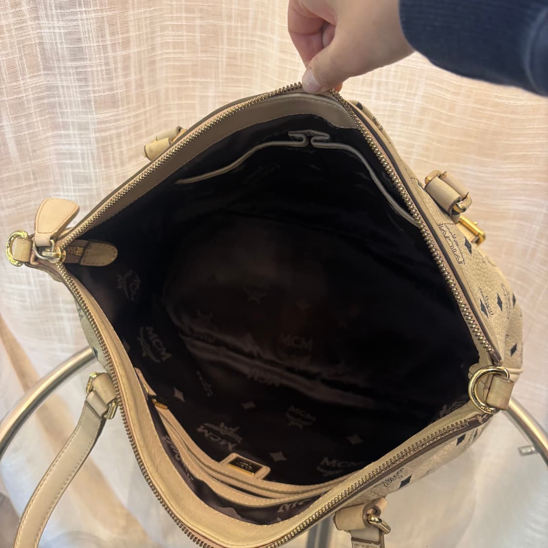정품 MCM 비세토스 아이보리 숄더백      상품이미지8