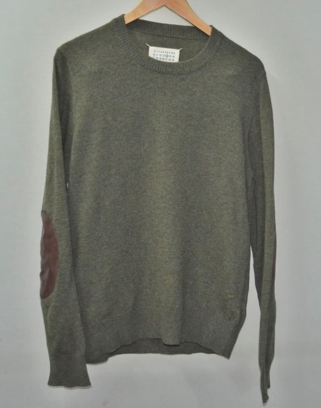 메종 마르지엘라 엘보우패치 니트 상품이미지1