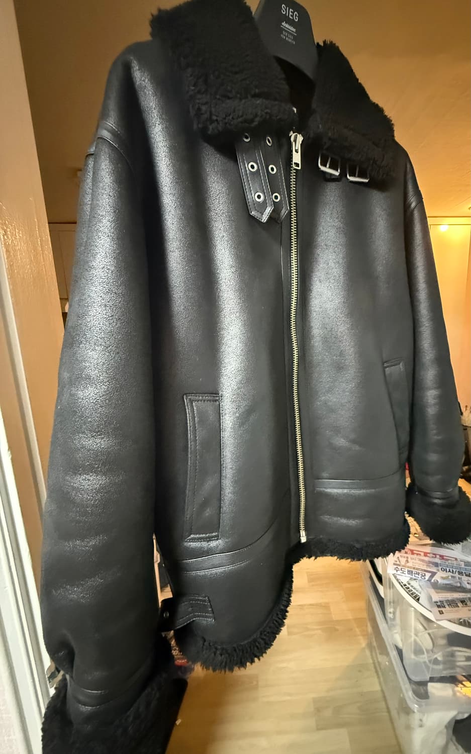 던스트남자 무스탕(M 사이즈) 판매합니다. 상품이미지2