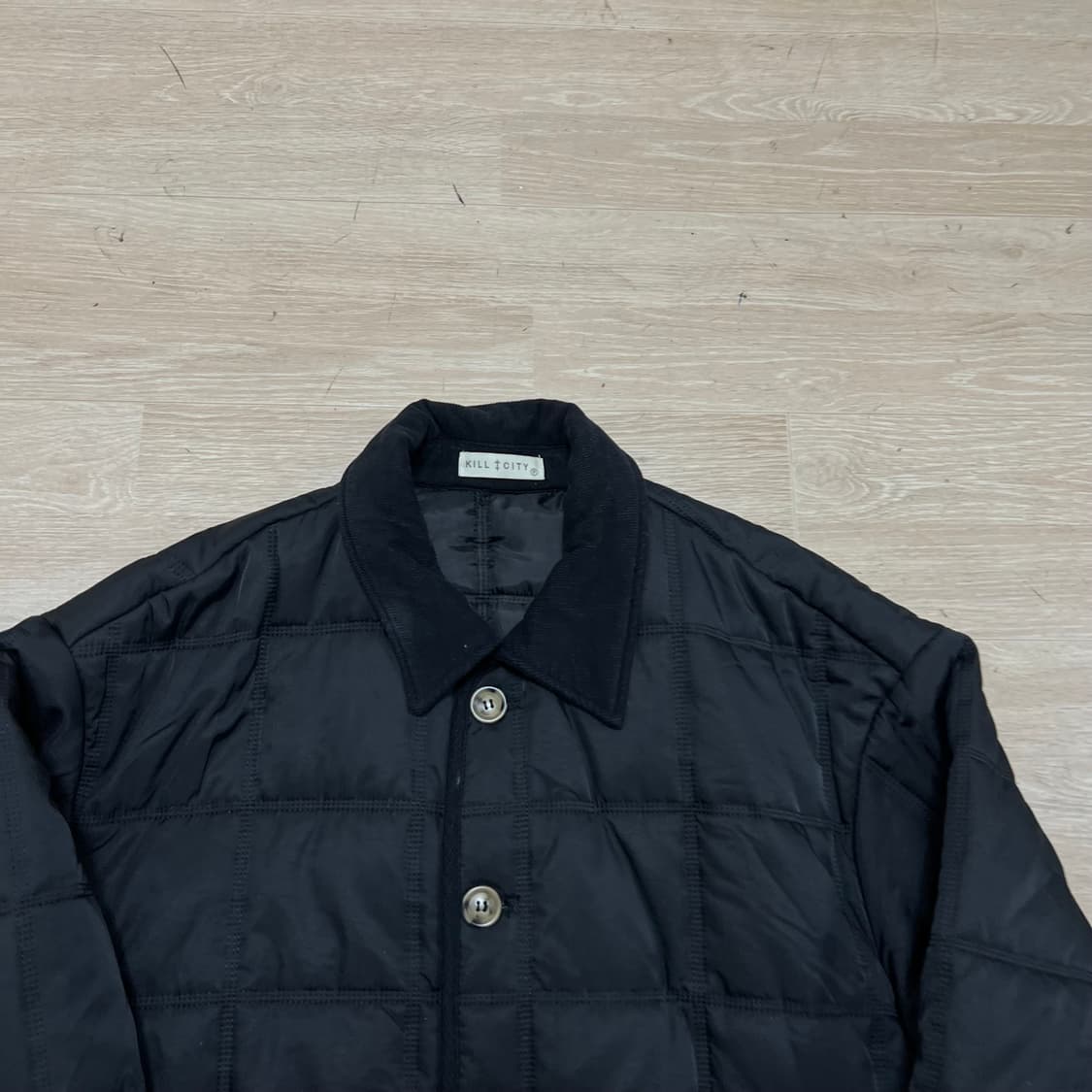 킬시티 코듀로이 카라 경량패딩 퀼팅점퍼 [블랙] FREE 상품이미지2