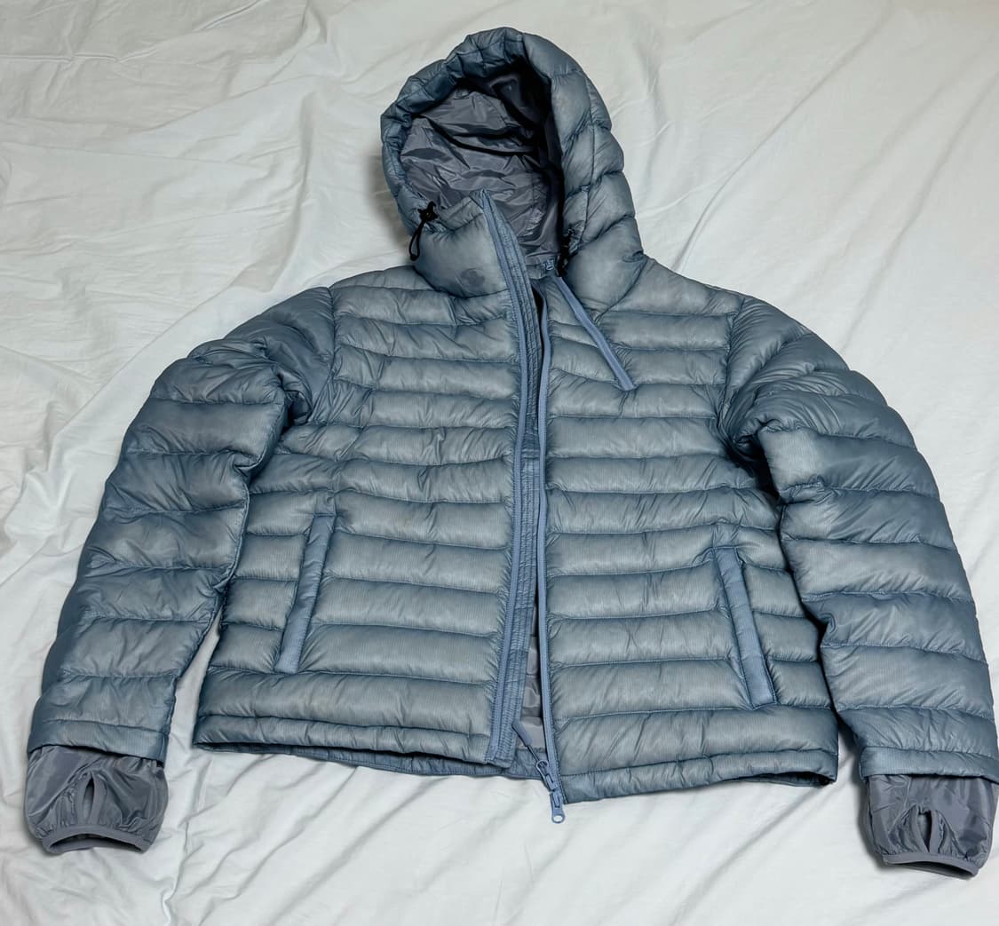 산산기어 서픽스 푸퍼 자켓 24fw 스카이블루 1사이즈 팝니다 상품이미지2