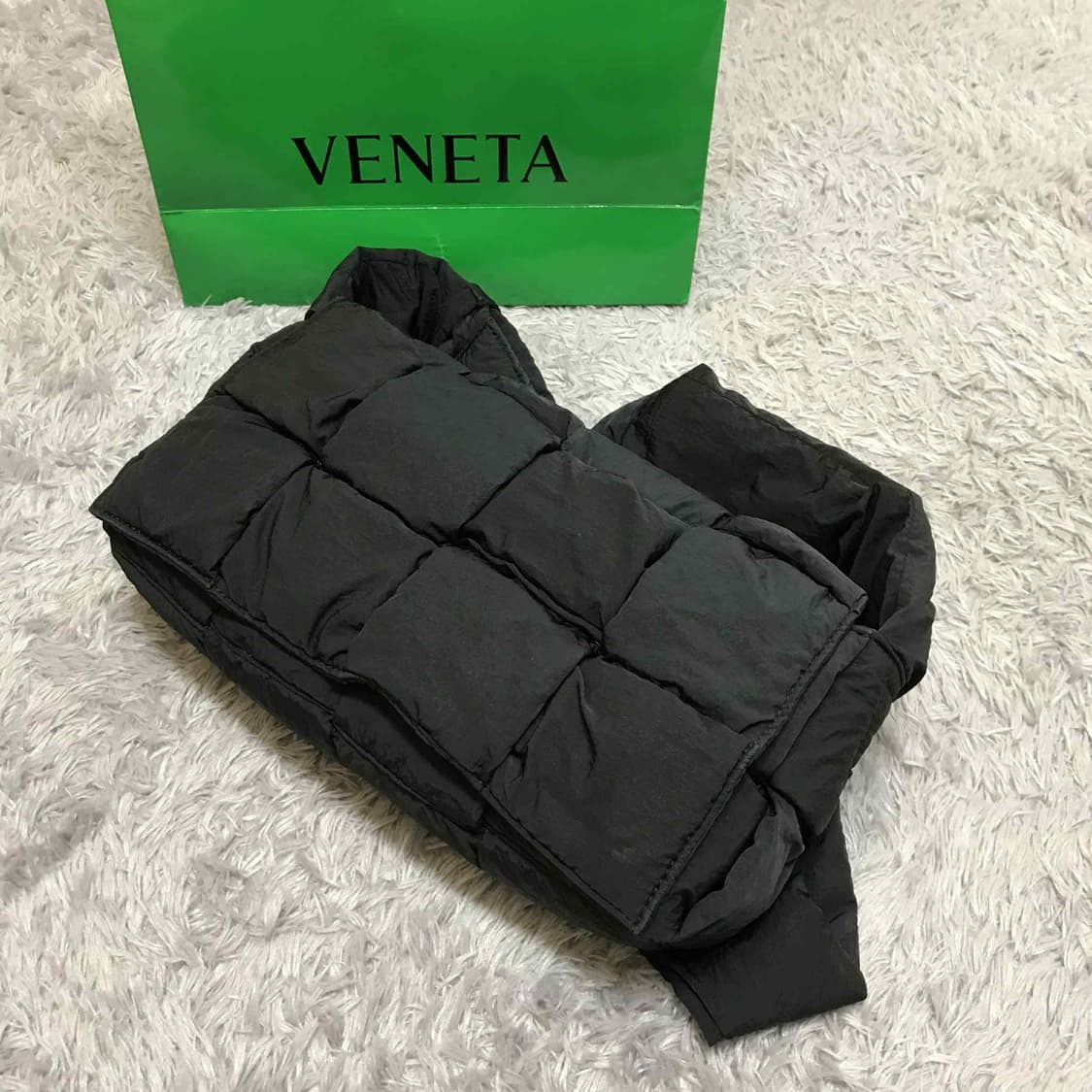 {클로젯}보테가베네타 패디드 카세트백 상품이미지2