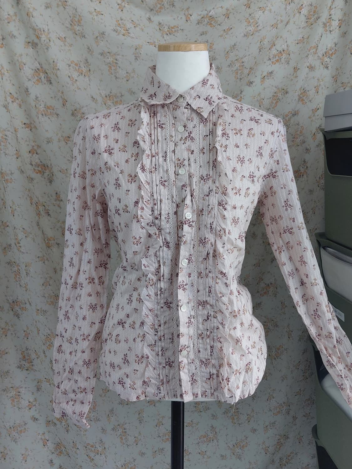 [빈티지] 플라워 프린트 프릴 장식 블라우스 지뢰계 상품이미지1