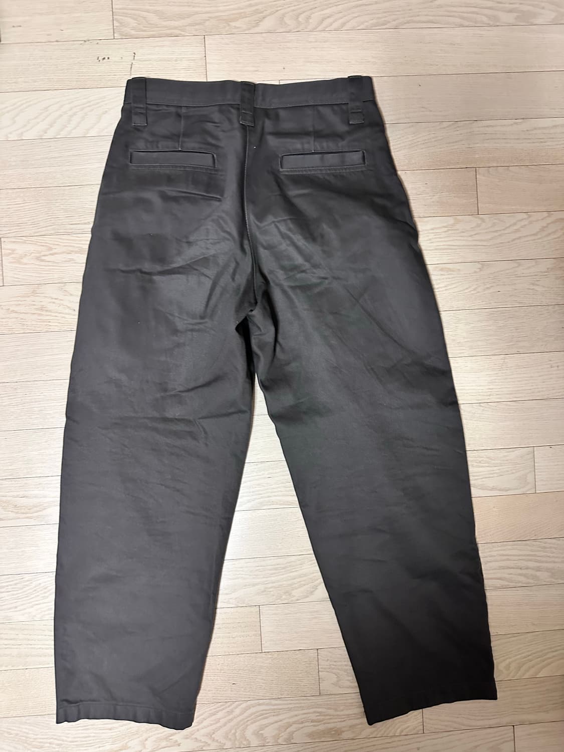 유니크로 U 와이드핏치노팬츠 다크브라운 상품이미지3