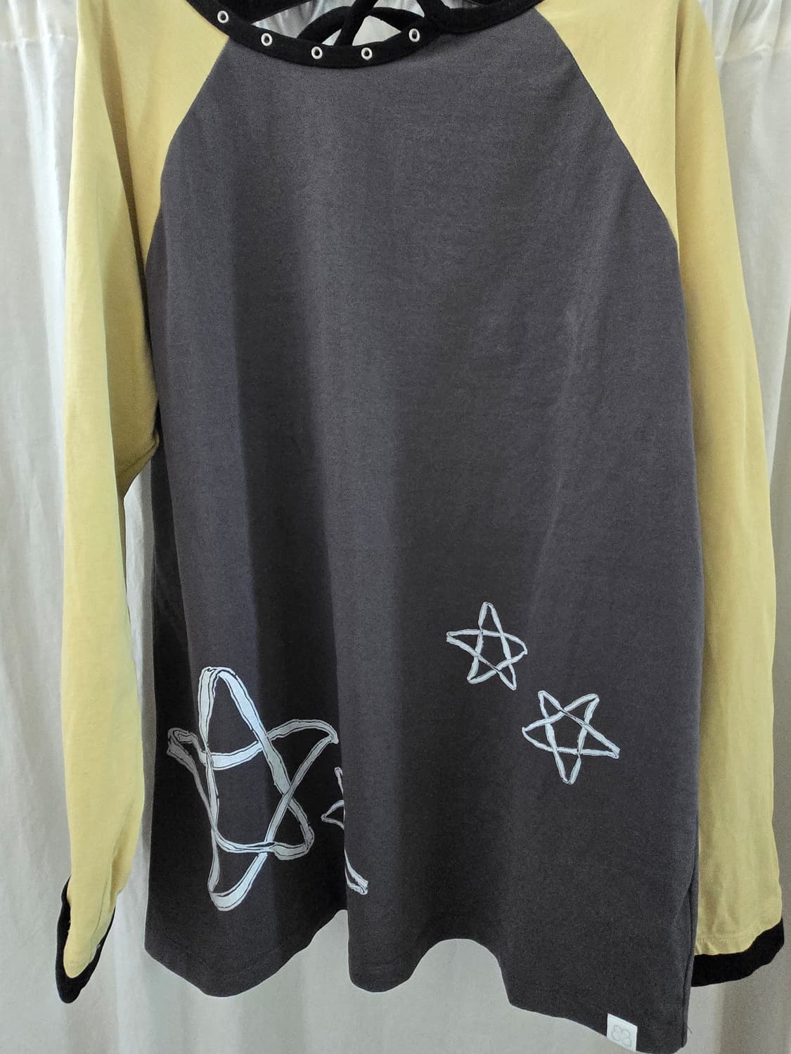 뚜오미오 컷아웃 스타 롱슬리브 옐로우/그레이 상품이미지3