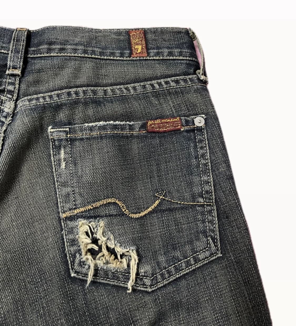 7 For All Mankind 데미지 워싱 로우라이즈 부츠컷 데님 상품이미지3