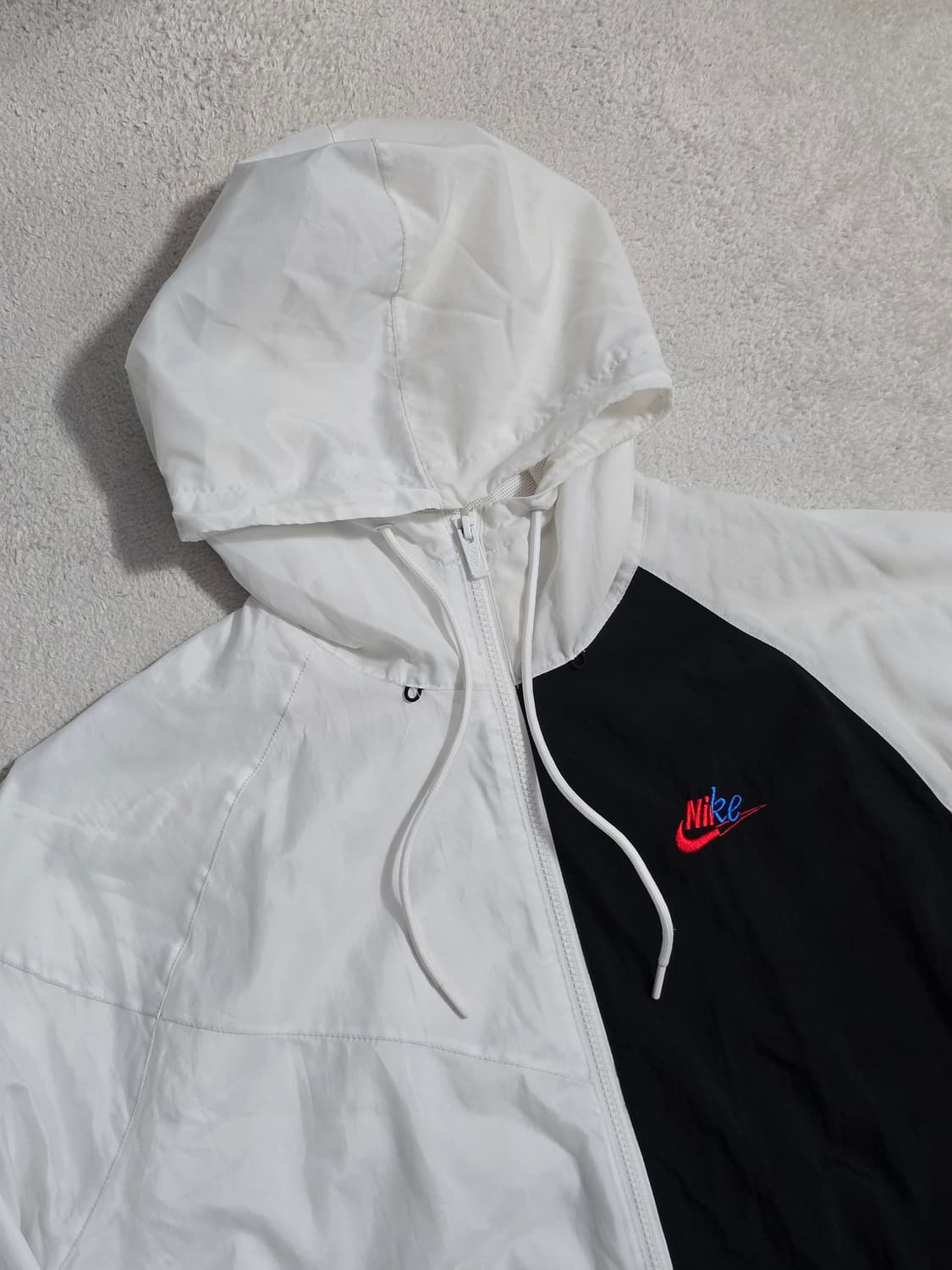 나이키 데일리 에센셜 하프컬러 바람막이 자켓 L사이즈 상품이미지4