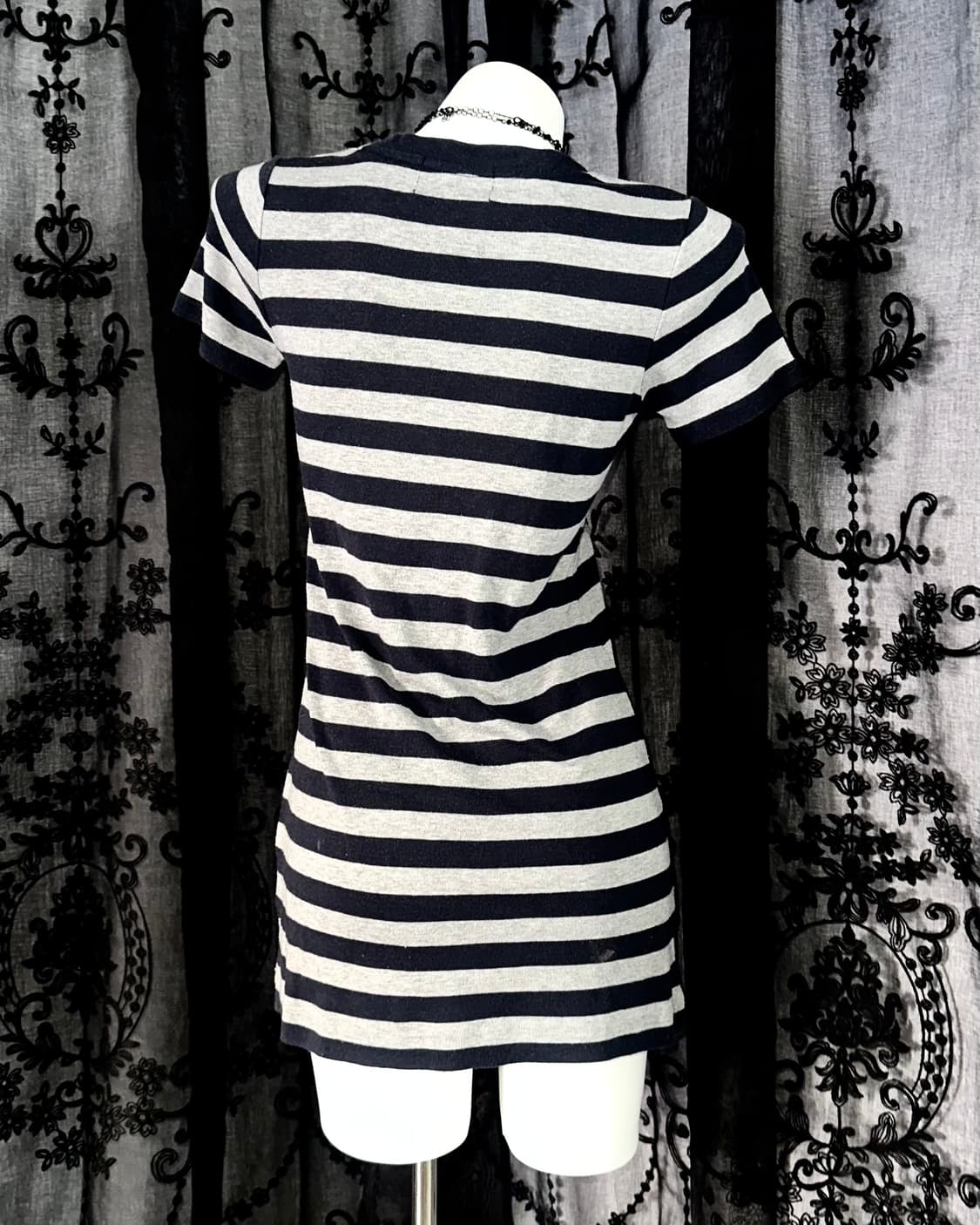 striped graphic long t-shirt 상품이미지3
