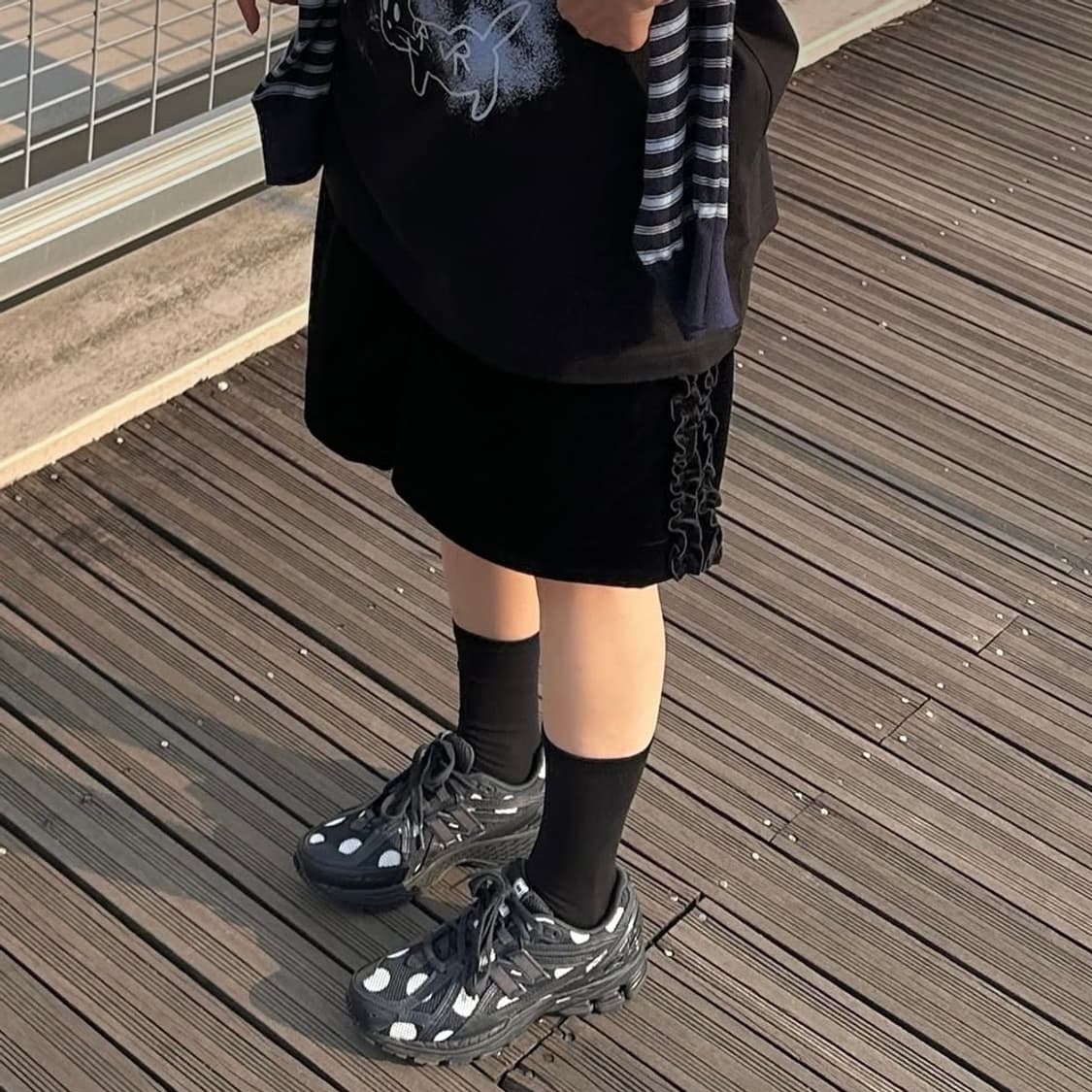 뉴발란스 1906R 폴카 닷 블랙 235 상품이미지1