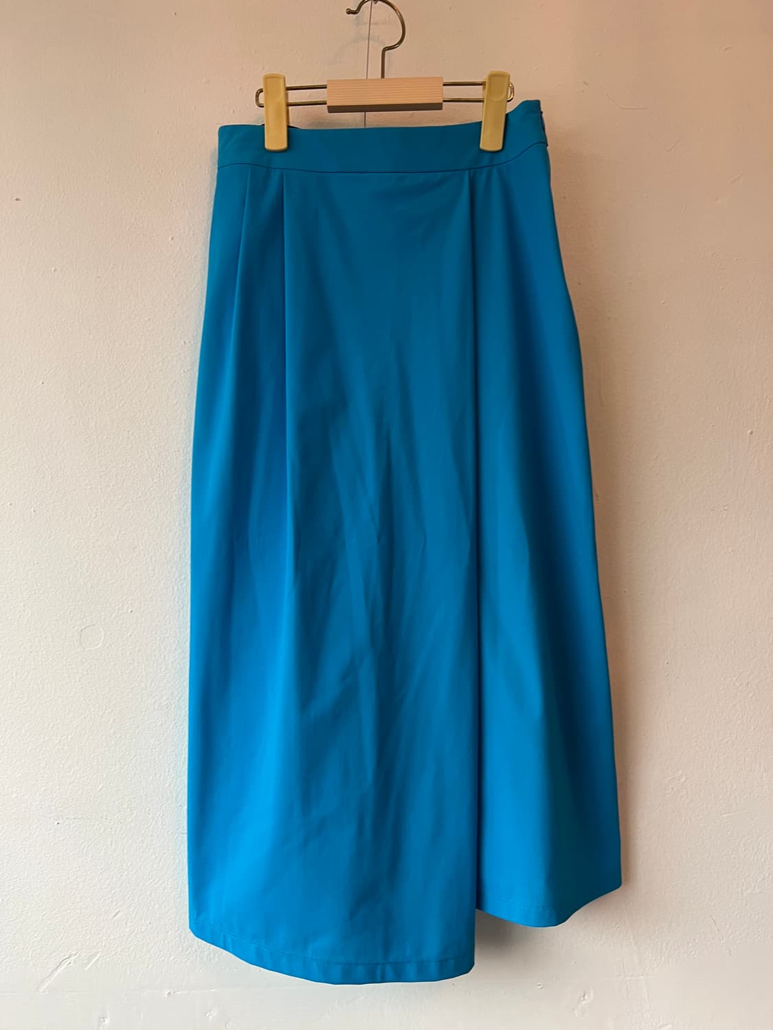 구호 KUHO 여성 터콰이즈블루 핀턱디자인 치마바지 상품이미지1