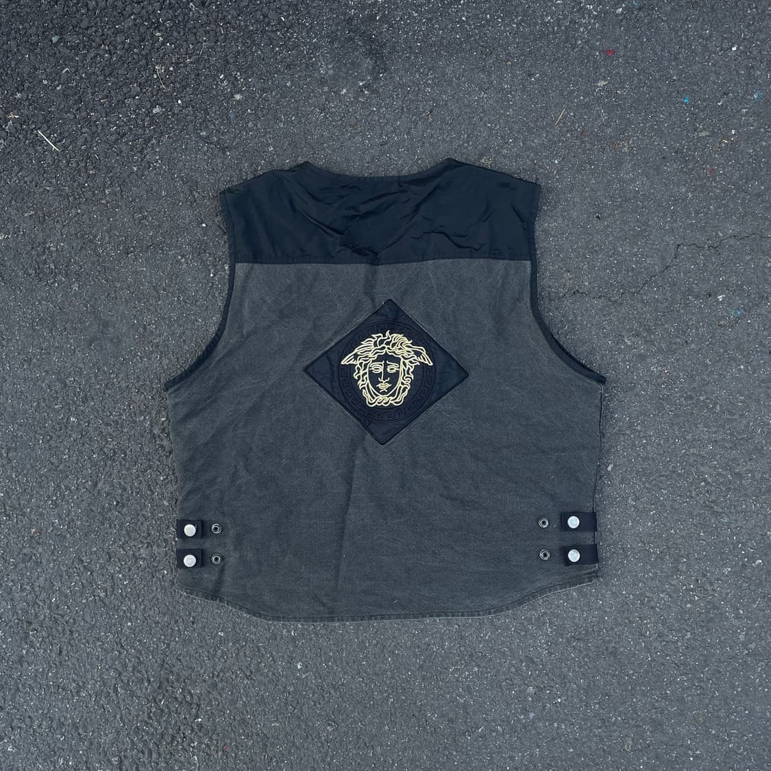 90s 베르사체 금장 메두사 자수 베스트 올드스쿨 빅로고 조끼 L 상품이미지1