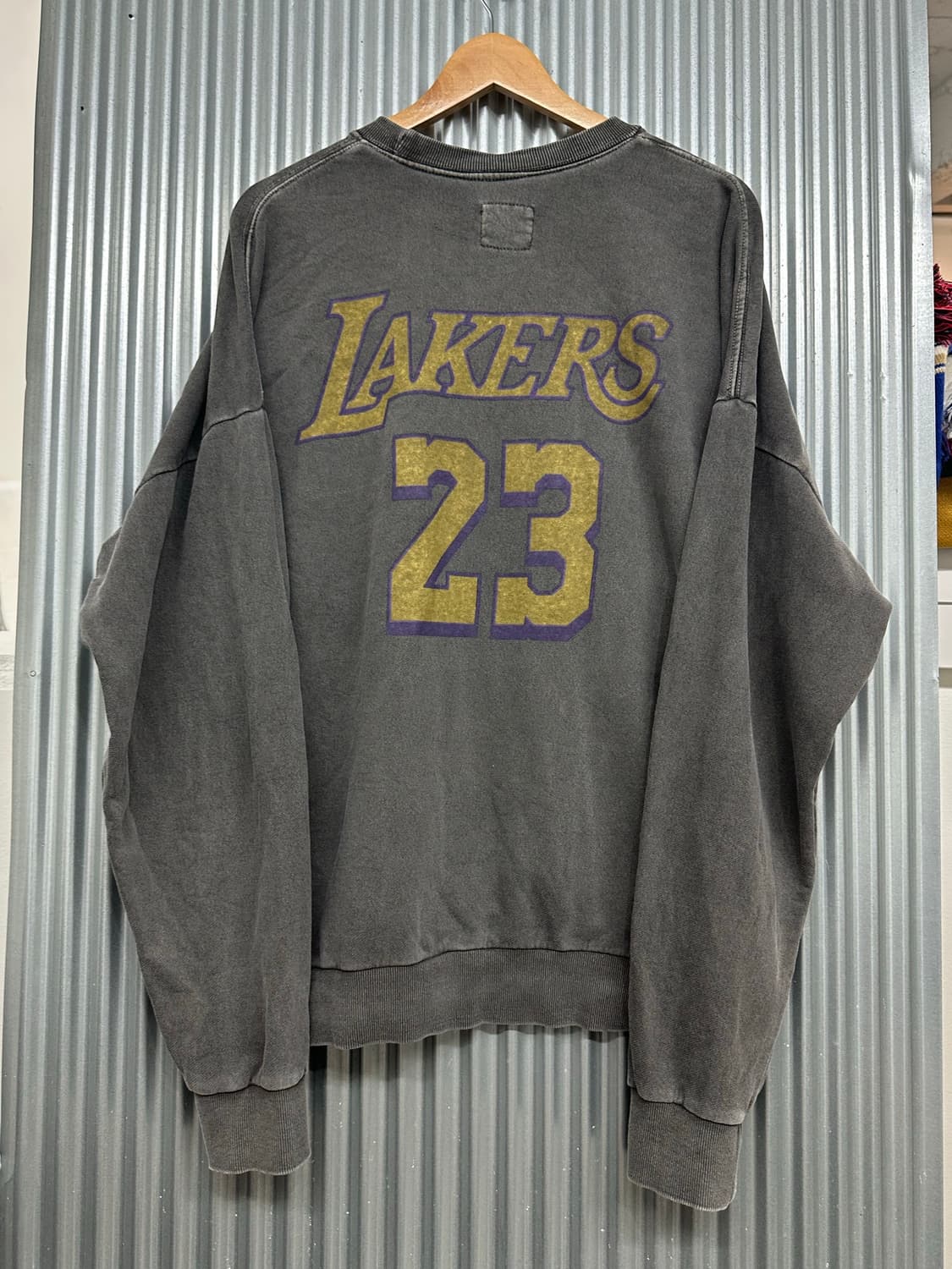 [XL~2XL] NBA 레이커스 23번 피그먼트 스웨트셔츠 오버핏 상품이미지2