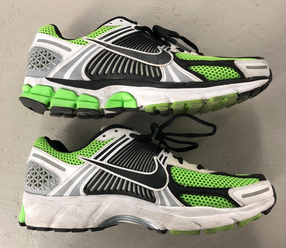 나이키 줌 보메로 5 형광 275 상품이미지5