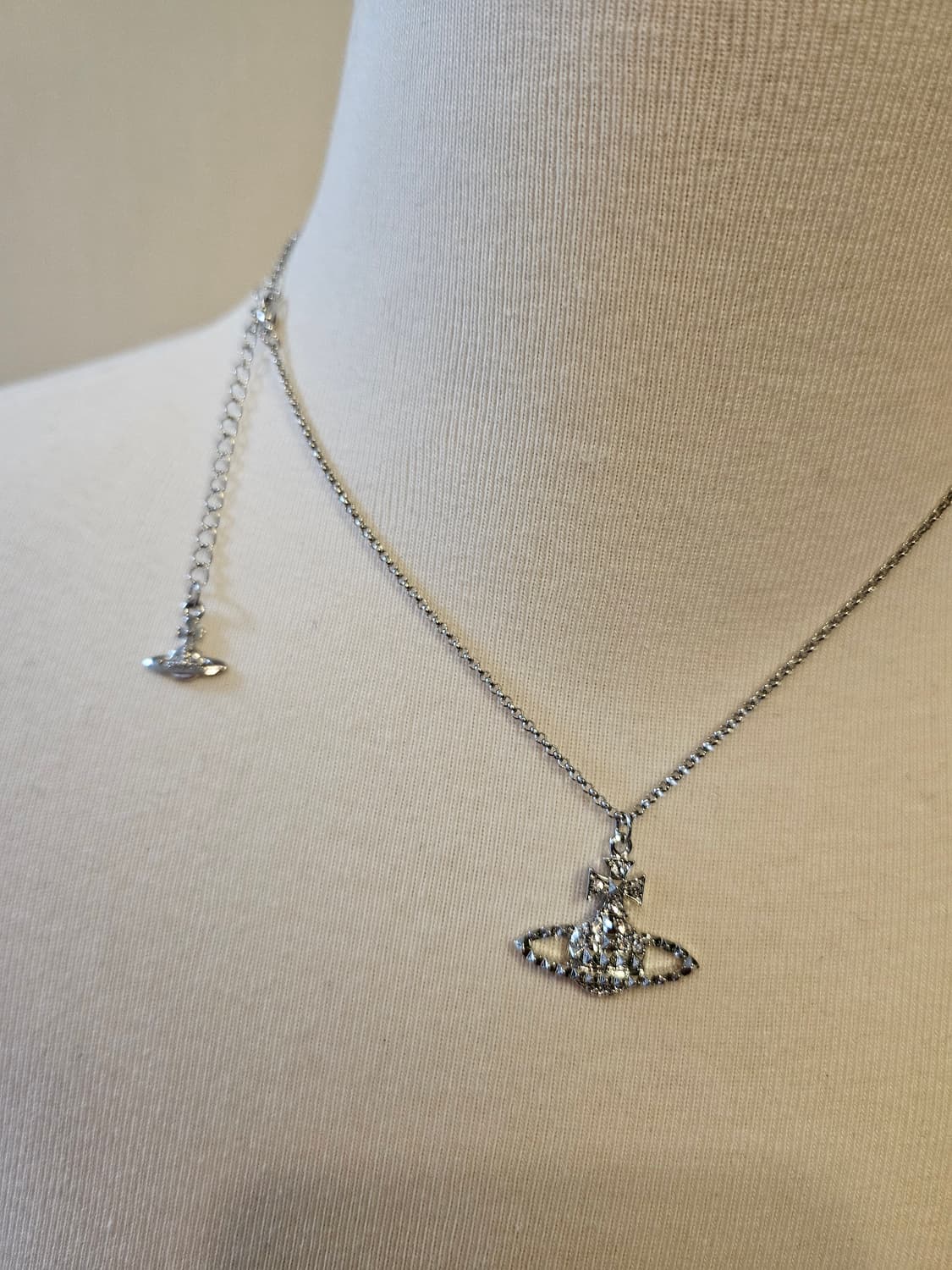 비비안웨스트우드 업사이클링 은장 목걸이 상품이미지6