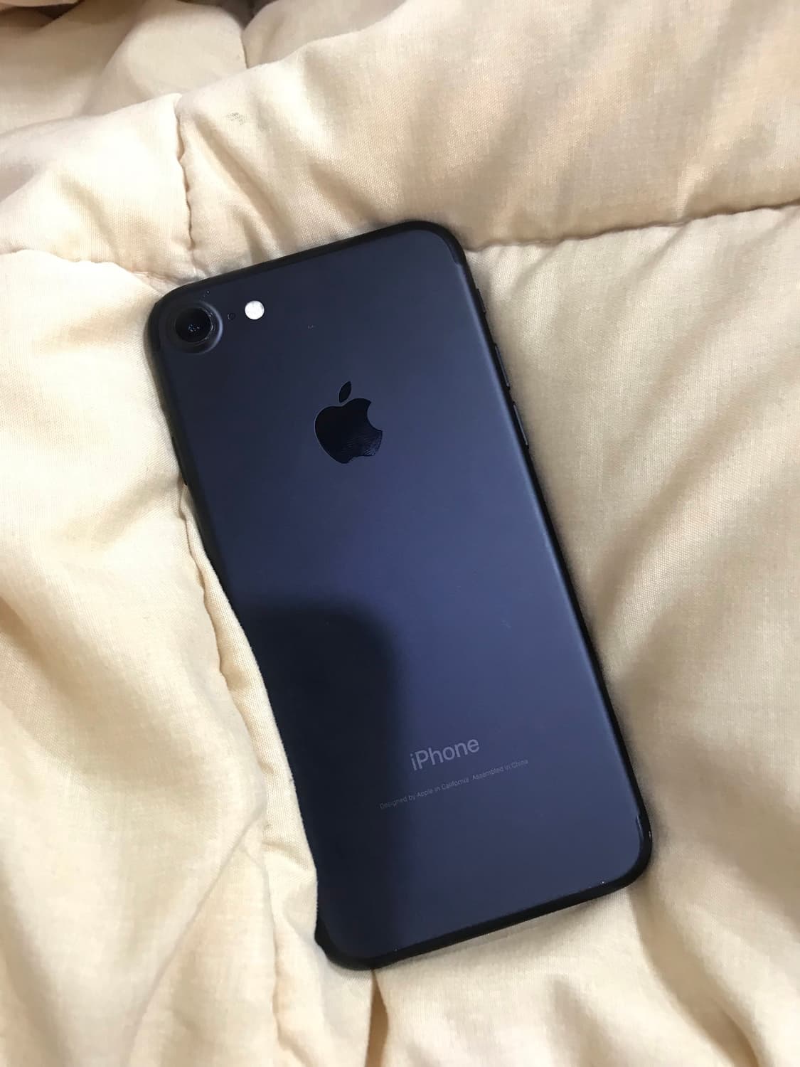 아이폰7 매트블랙 128G 상품이미지1